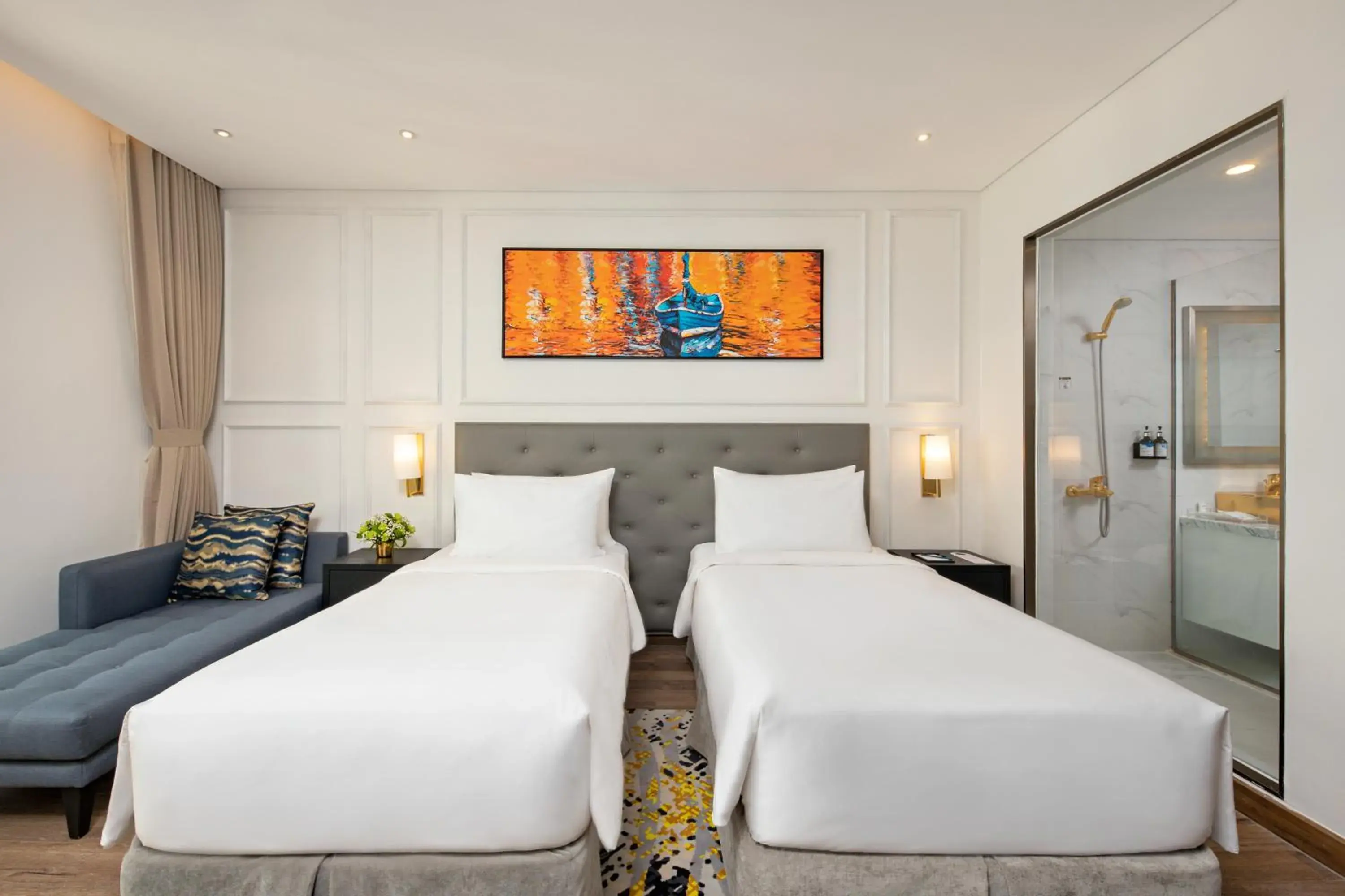 Deluxe Twin Room 24h check in - check out in Wyndham Danang Golden Bay - Free Shuttle Bus to Beach Deluxe Twin Room 24h check in - check out in Wyndham Danang Golden Bay - Free Shuttle Bus to Beach