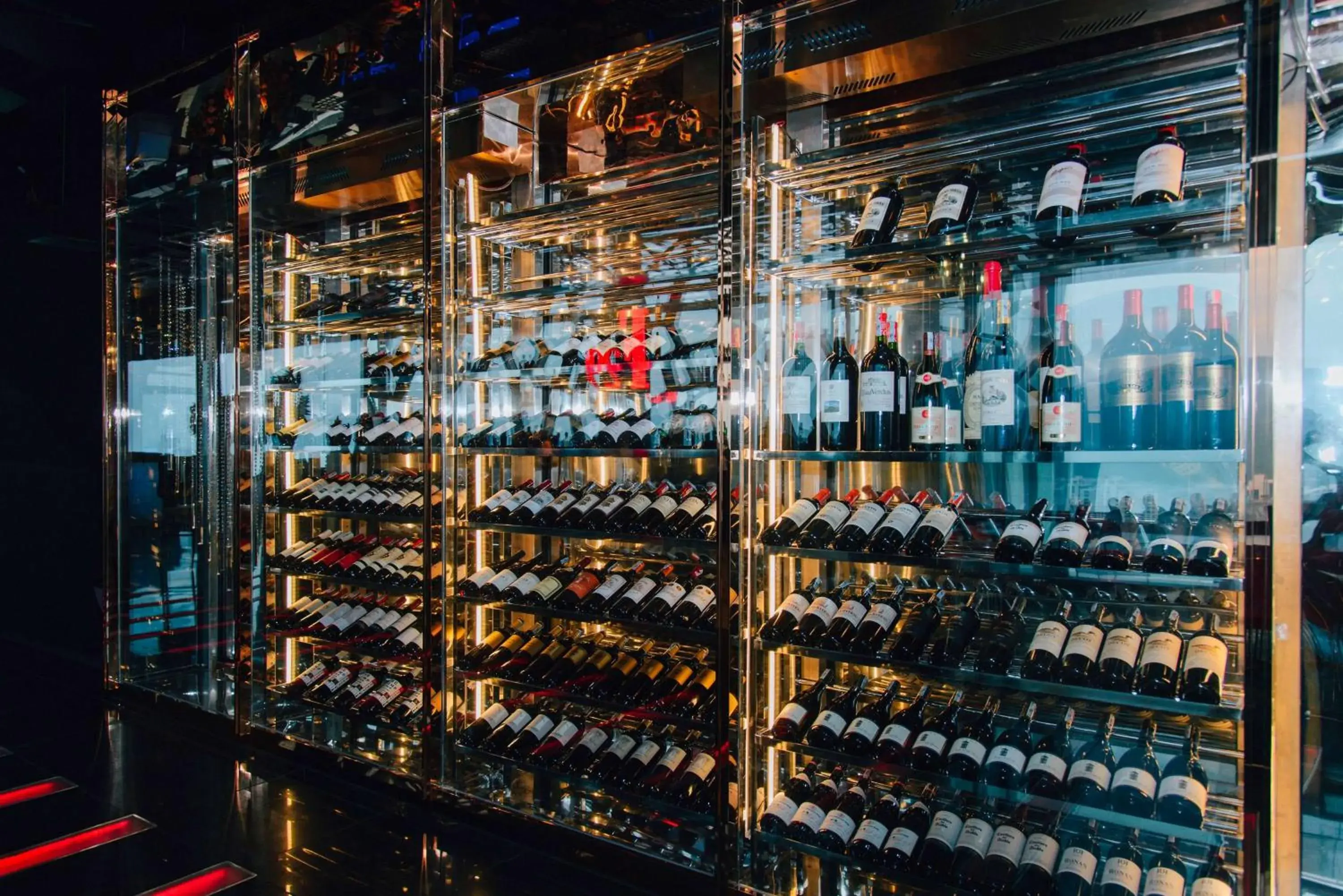 Restaurant/places to eat in Wyndham Danang Golden Bay - Free Shuttle Bus to Beach Restaurant/places to eat in Wyndham Danang Golden Bay - Free Shuttle Bus to Beach