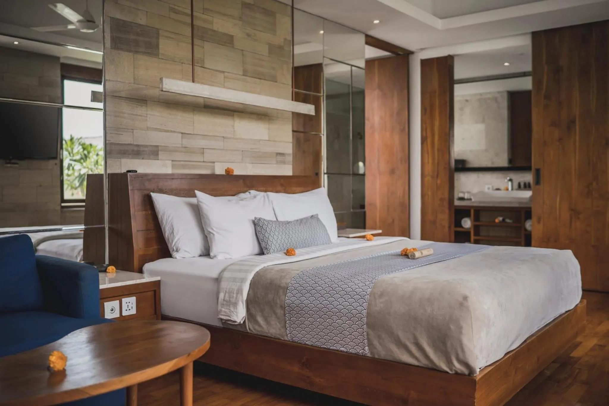 Bed in Sana Vie Villa Seminyak by Ini Vie Hospitality