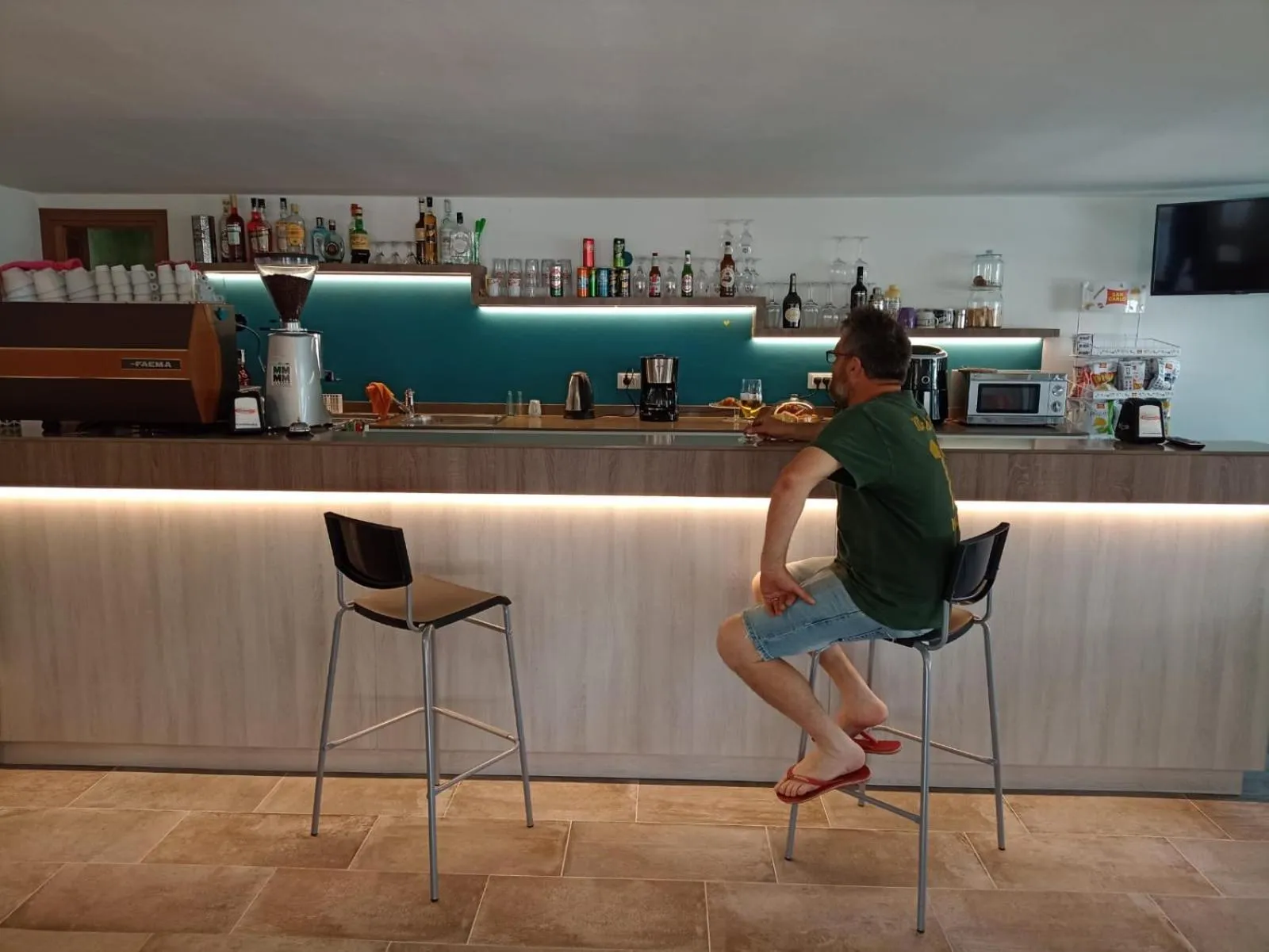 People in Hotel Toschi