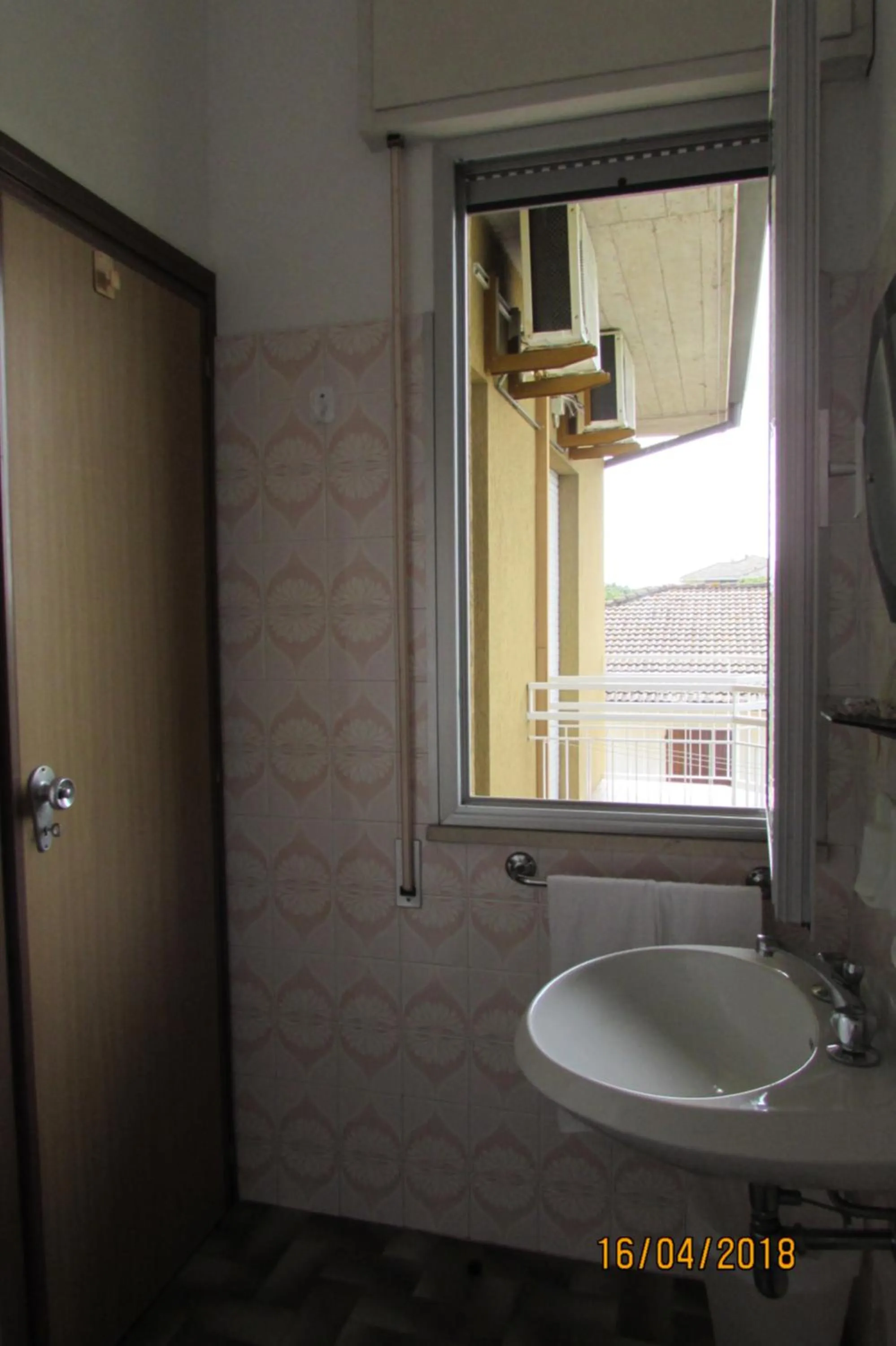 Bathroom in Hotel Toschi