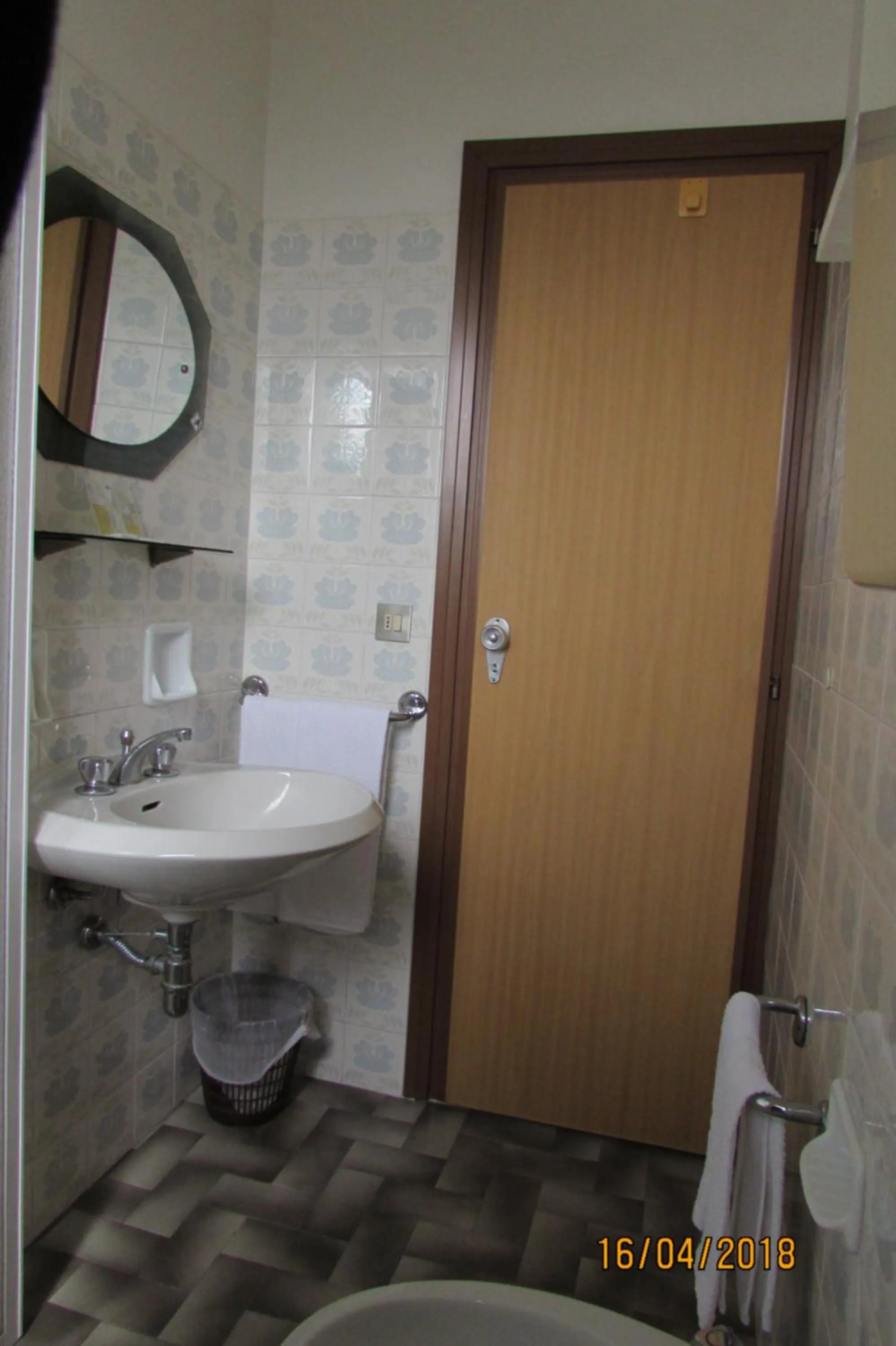 Bathroom in Hotel Toschi