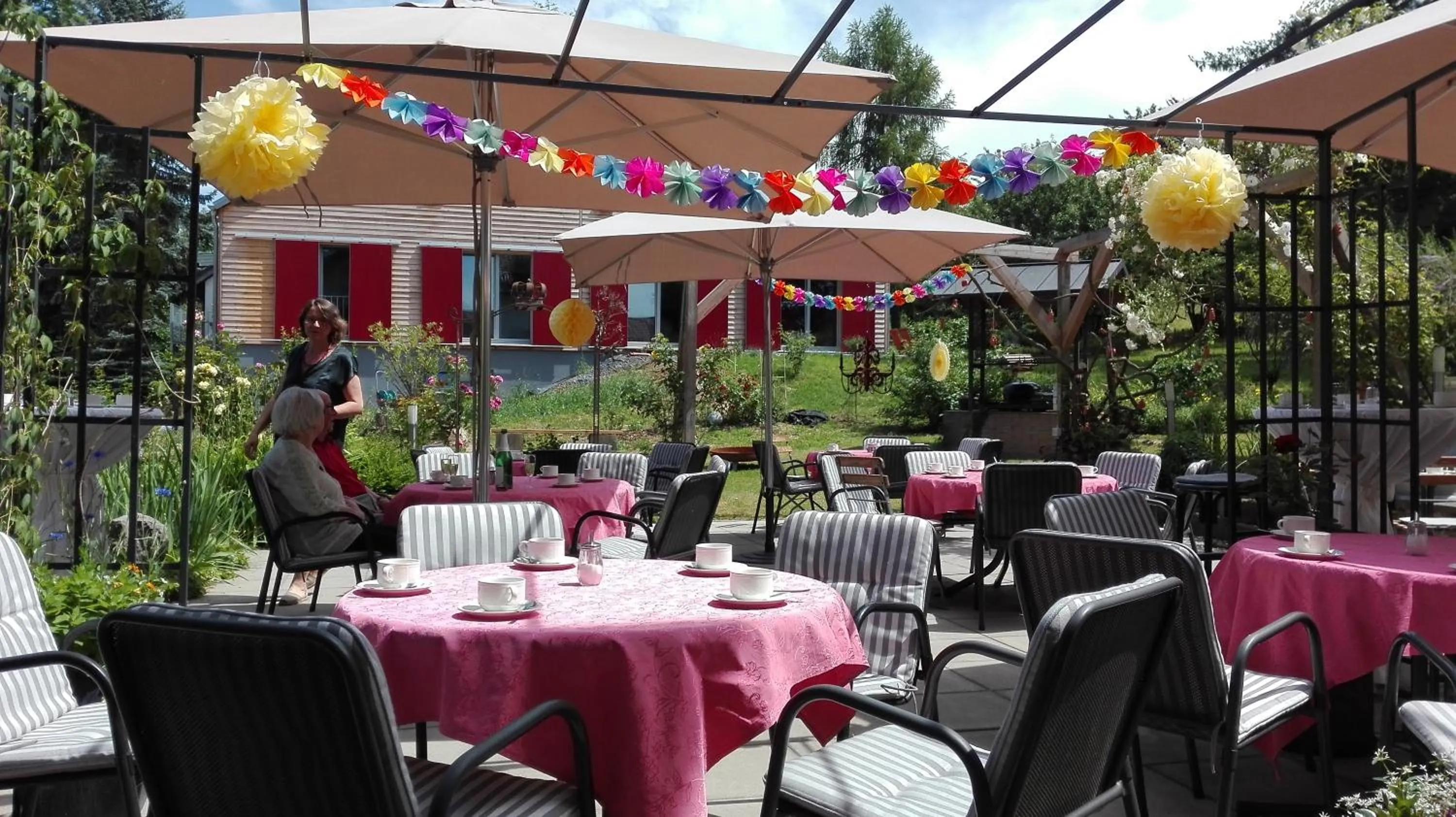 Restaurant/places to eat in Hotel KAMPS