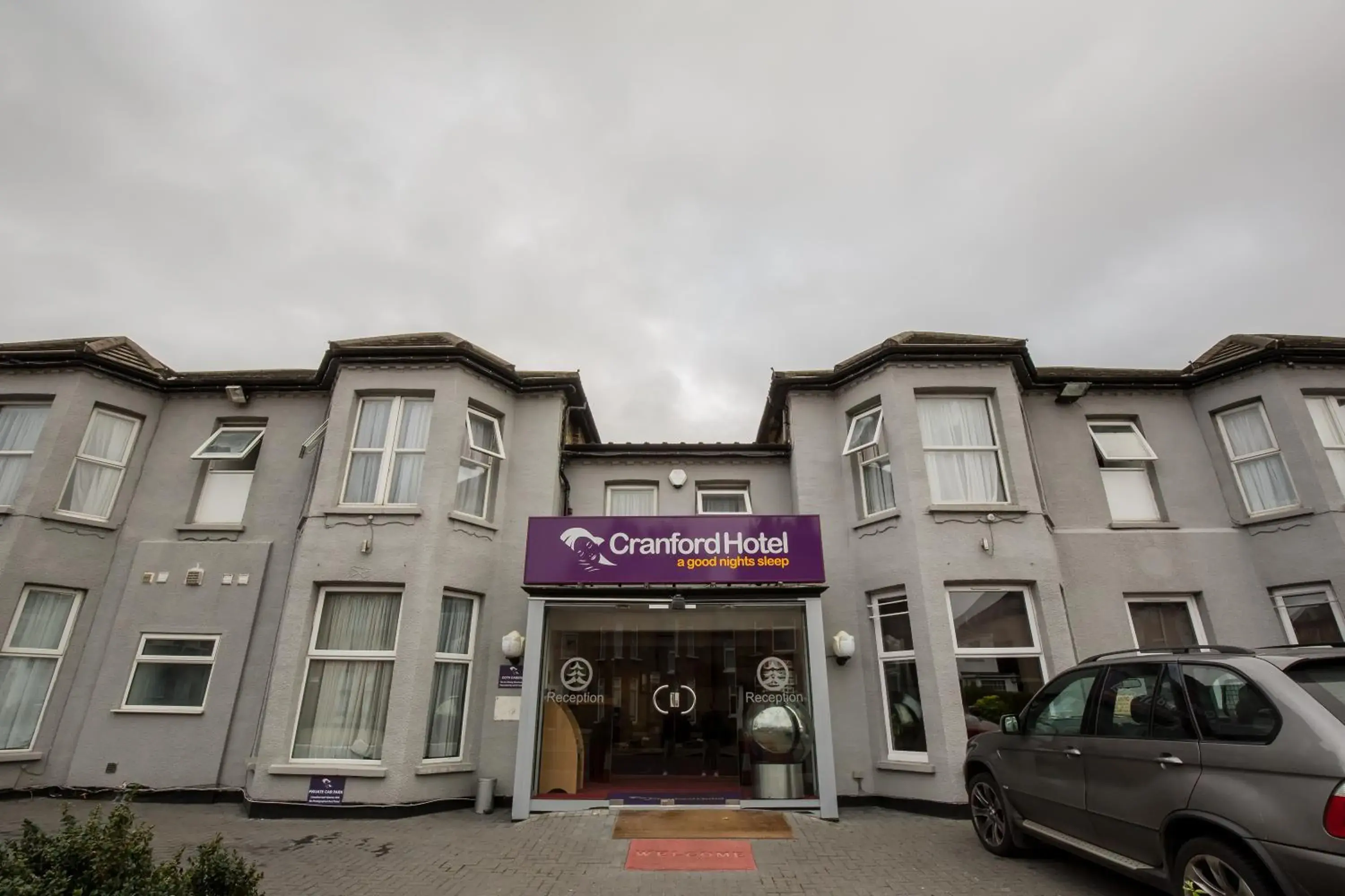 Lobby or reception in Cranford Hotel Lobby or reception in Cranford Hotel