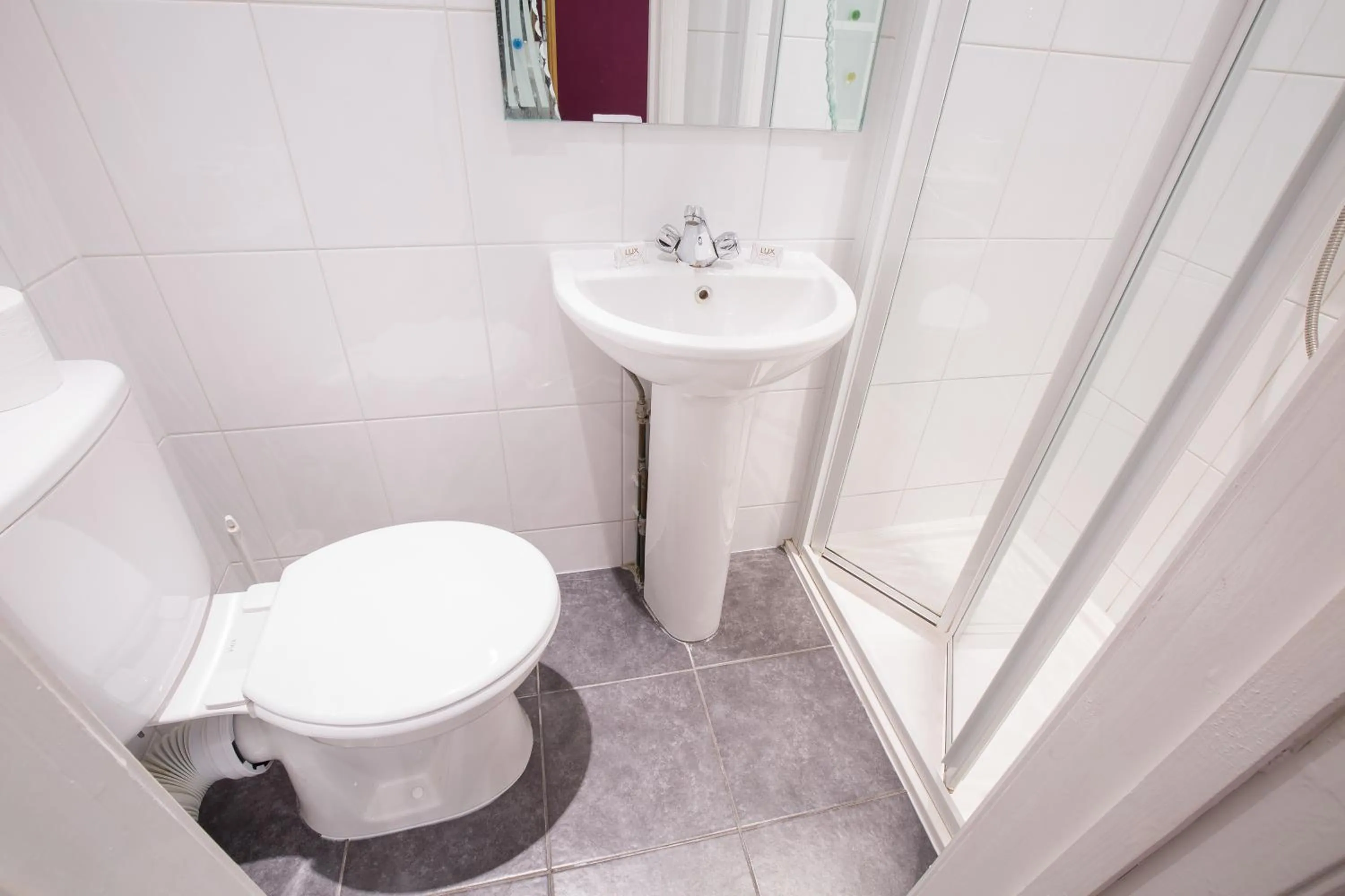 Bathroom in Cranford Hotel