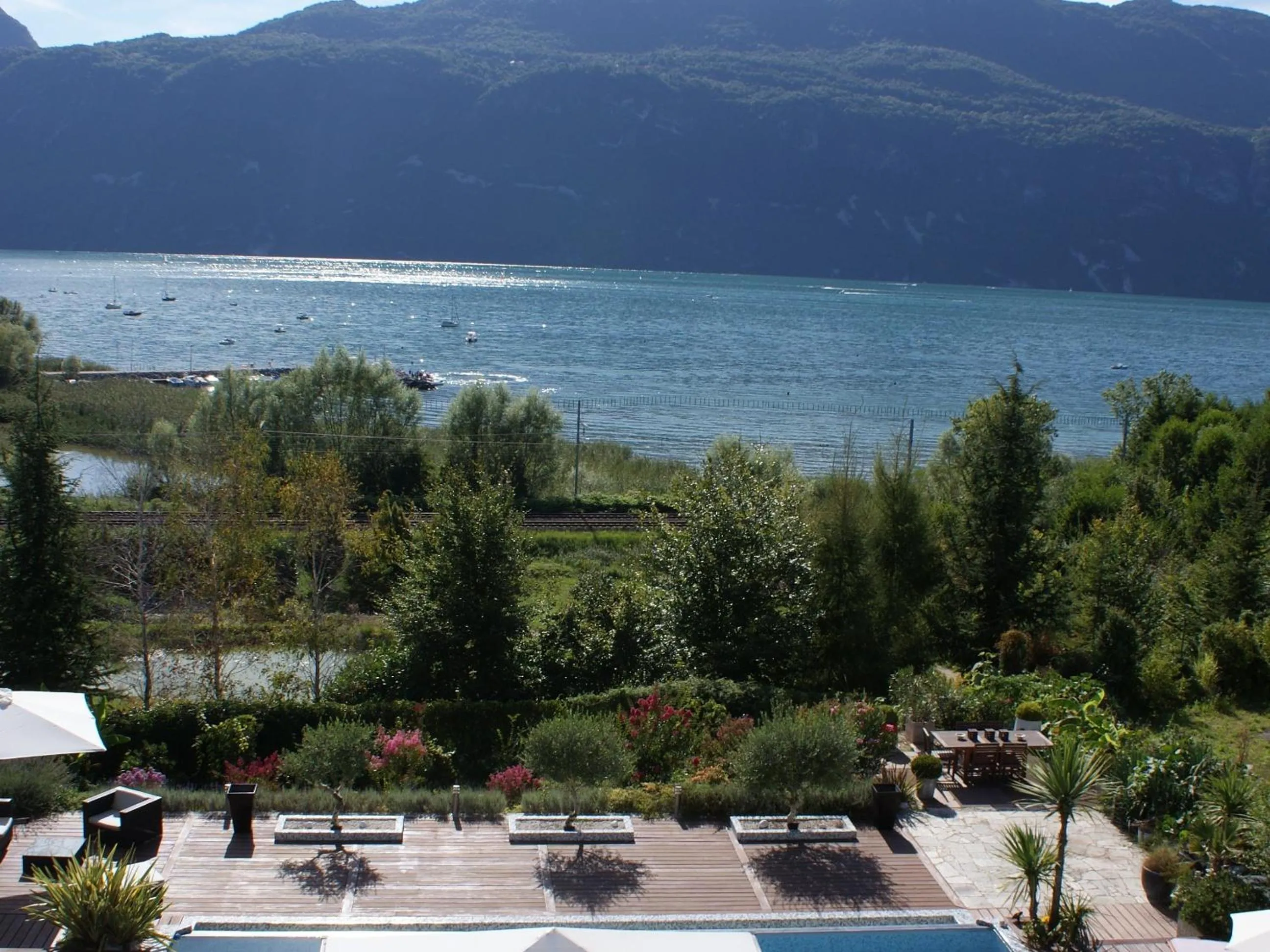 Pool view in Les Suites du Lac