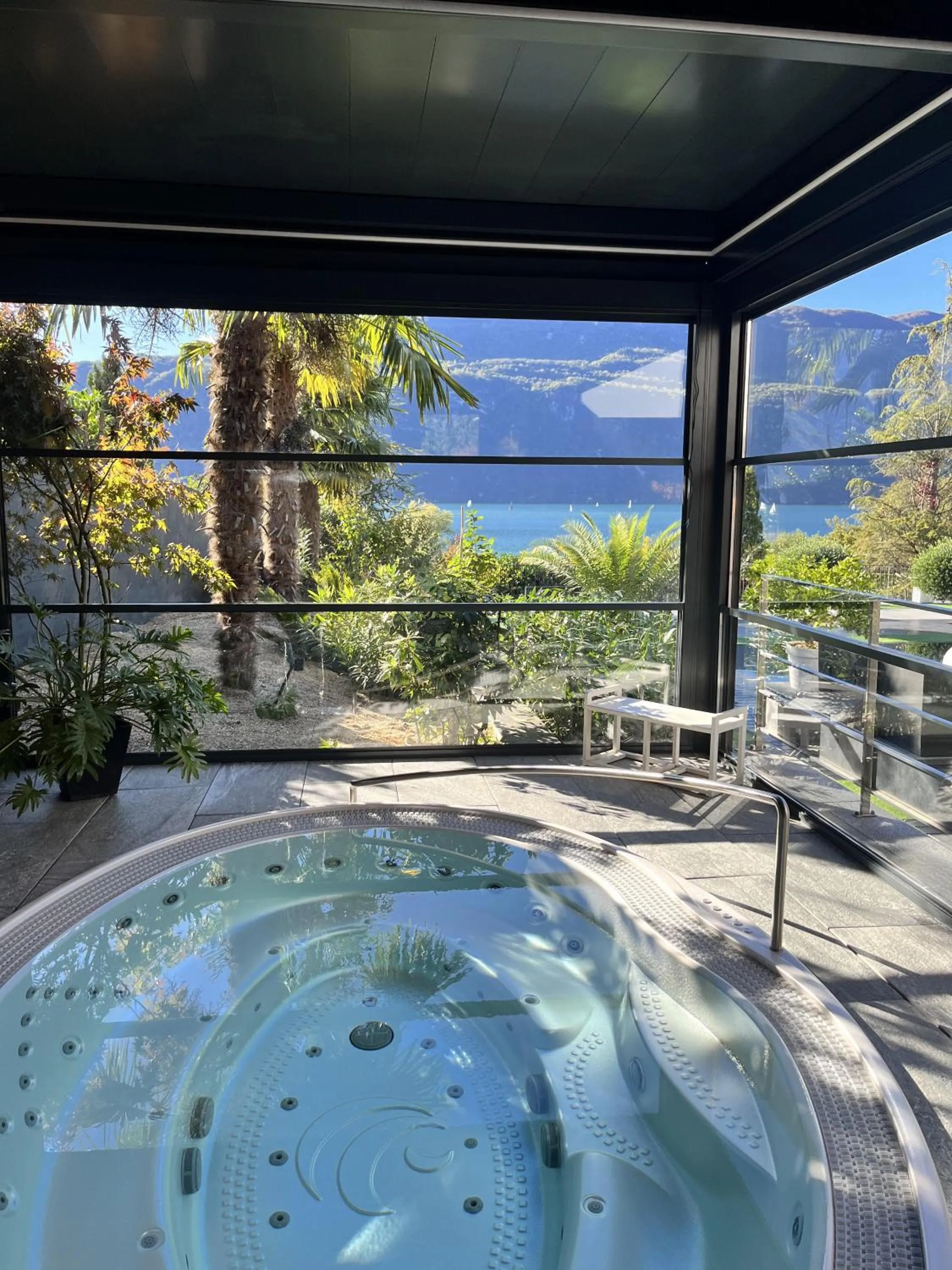 Hot Tub in Les Suites du Lac