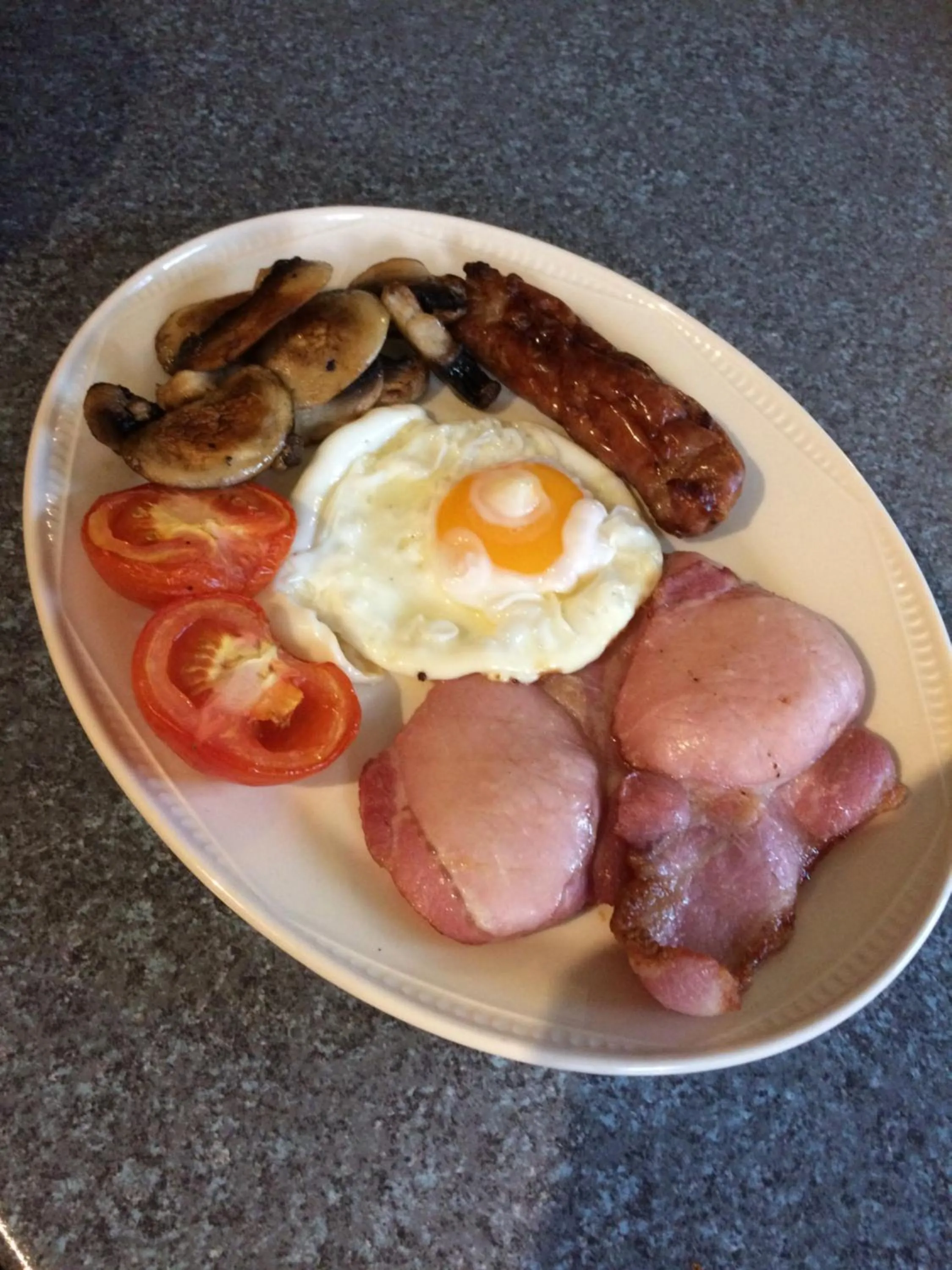 English/Irish breakfast in Jonti Bed And Breakfast