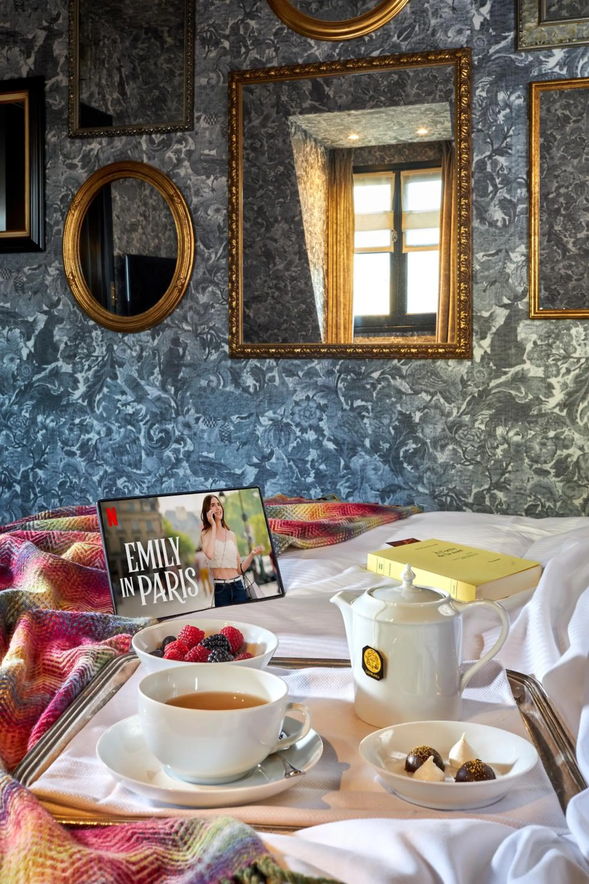 Decorative detail in Le Pavillon de la Reine & Spa, Place des Vosges