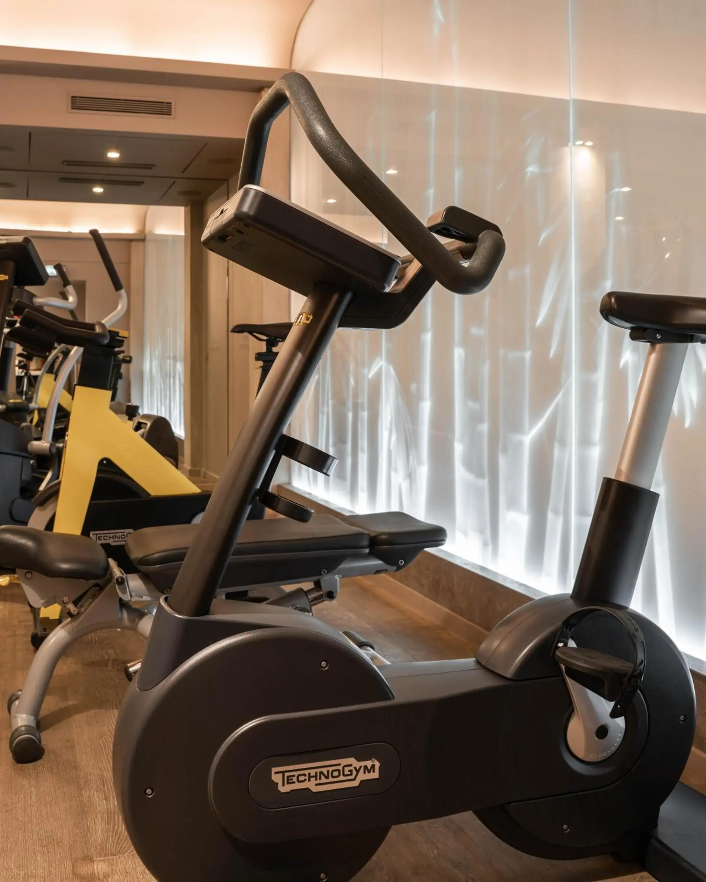 Spa and wellness centre/facilities in Le Pavillon de la Reine & Spa, Place des Vosges Spa and wellness centre/facilities in Le Pavillon de la Reine & Spa, Place des Vosges