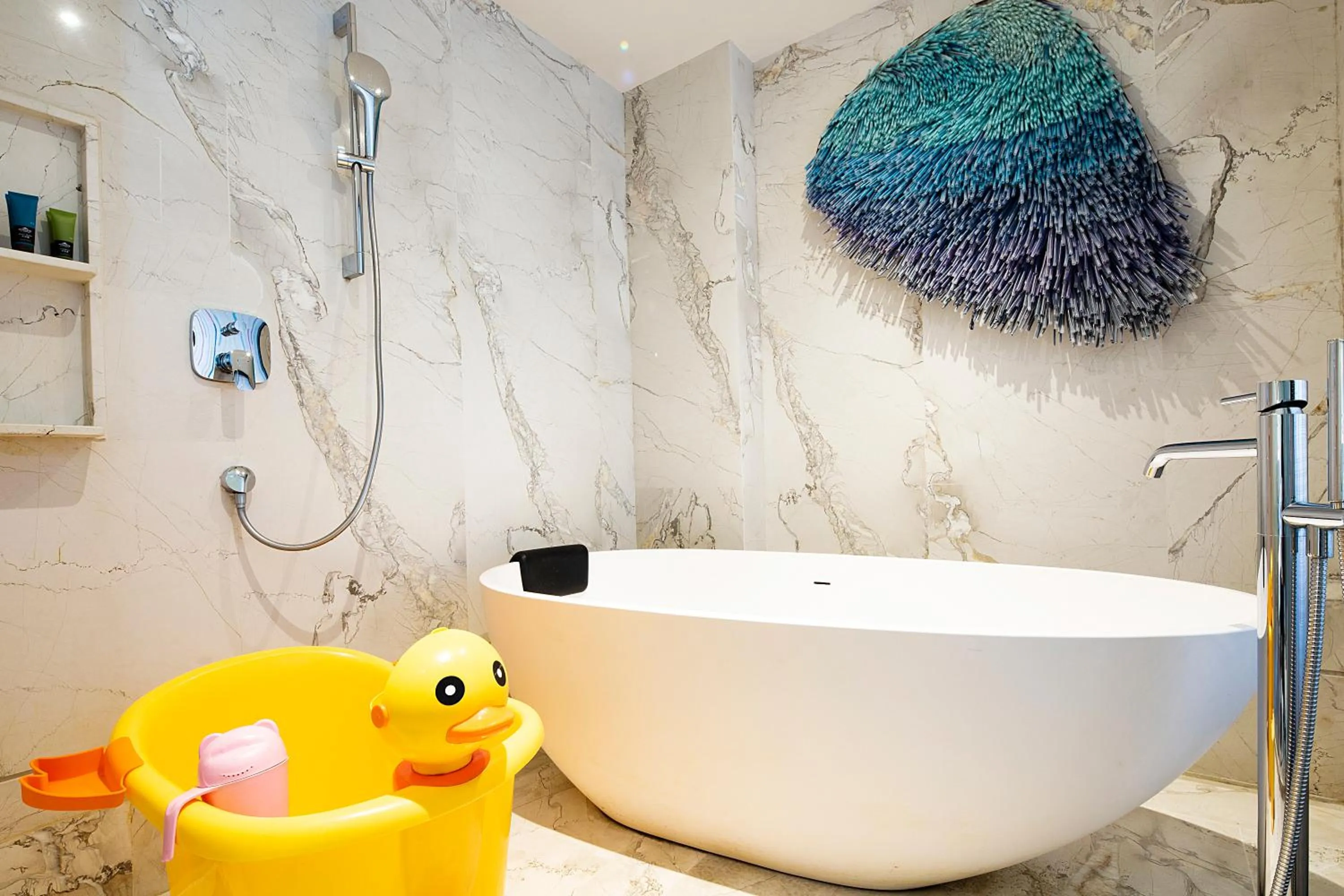 Bath in 三亚鹿回头蔚景温德姆酒店