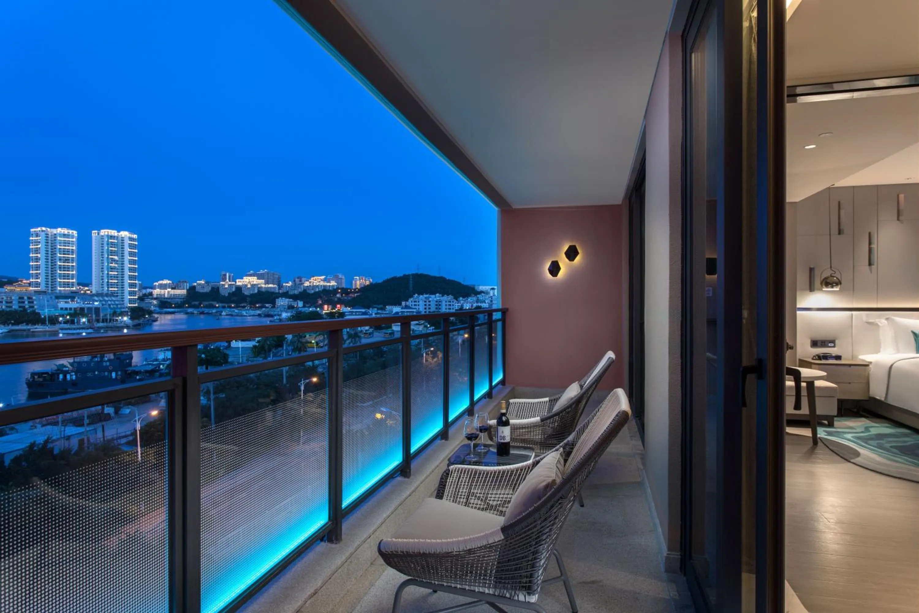 Balcony/Terrace in 三亚鹿回头蔚景温德姆酒店