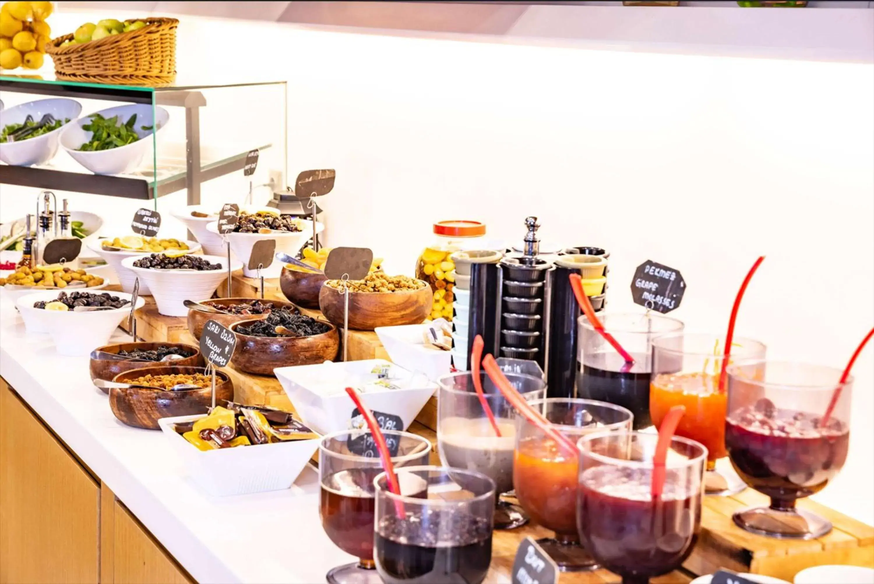 Restaurant/places to eat in Ramada by Wyndham Istanbul Alibeykoy Restaurant/places to eat in Ramada by Wyndham Istanbul Alibeykoy