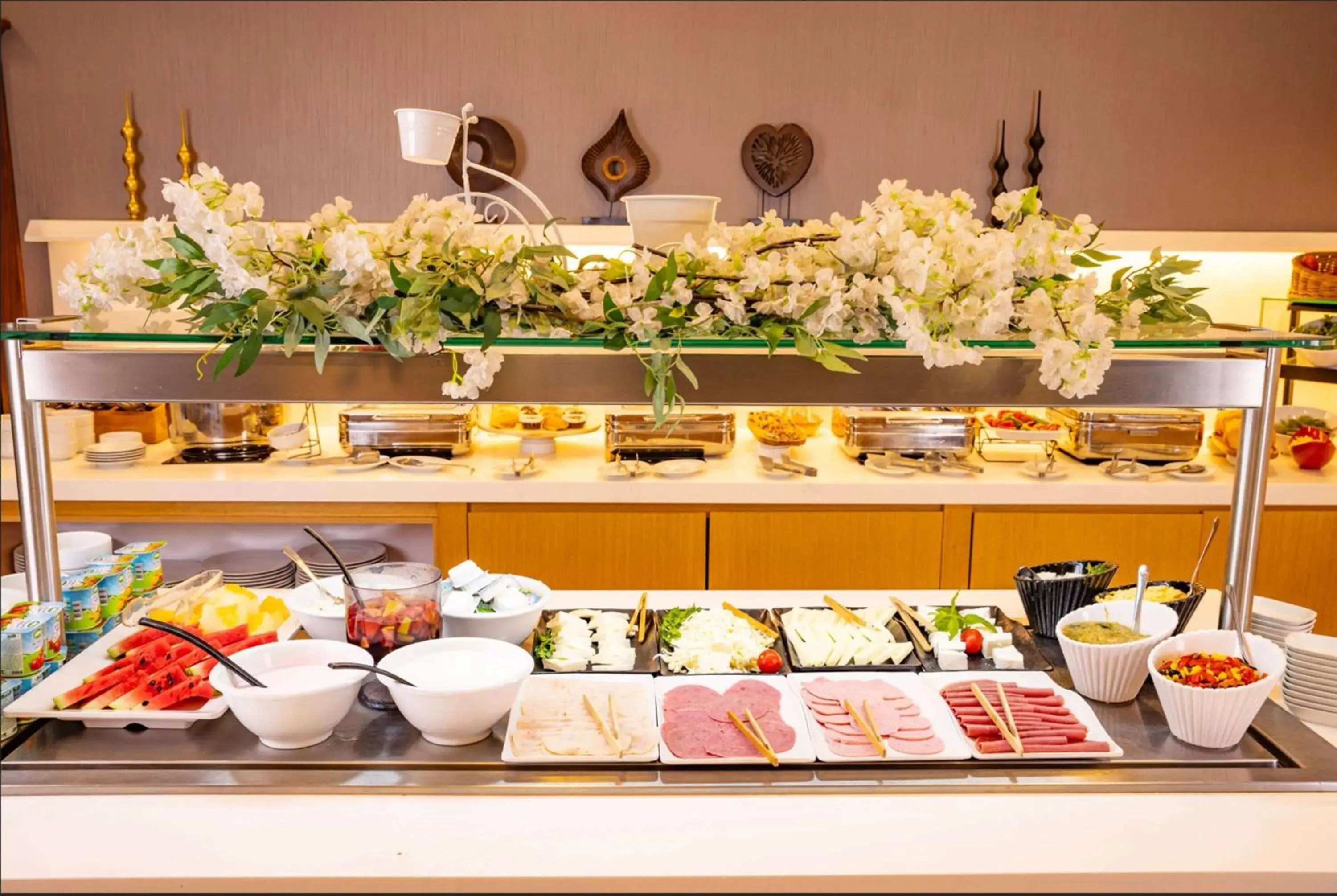 Restaurant/places to eat in Ramada by Wyndham Istanbul Alibeykoy Restaurant/places to eat in Ramada by Wyndham Istanbul Alibeykoy