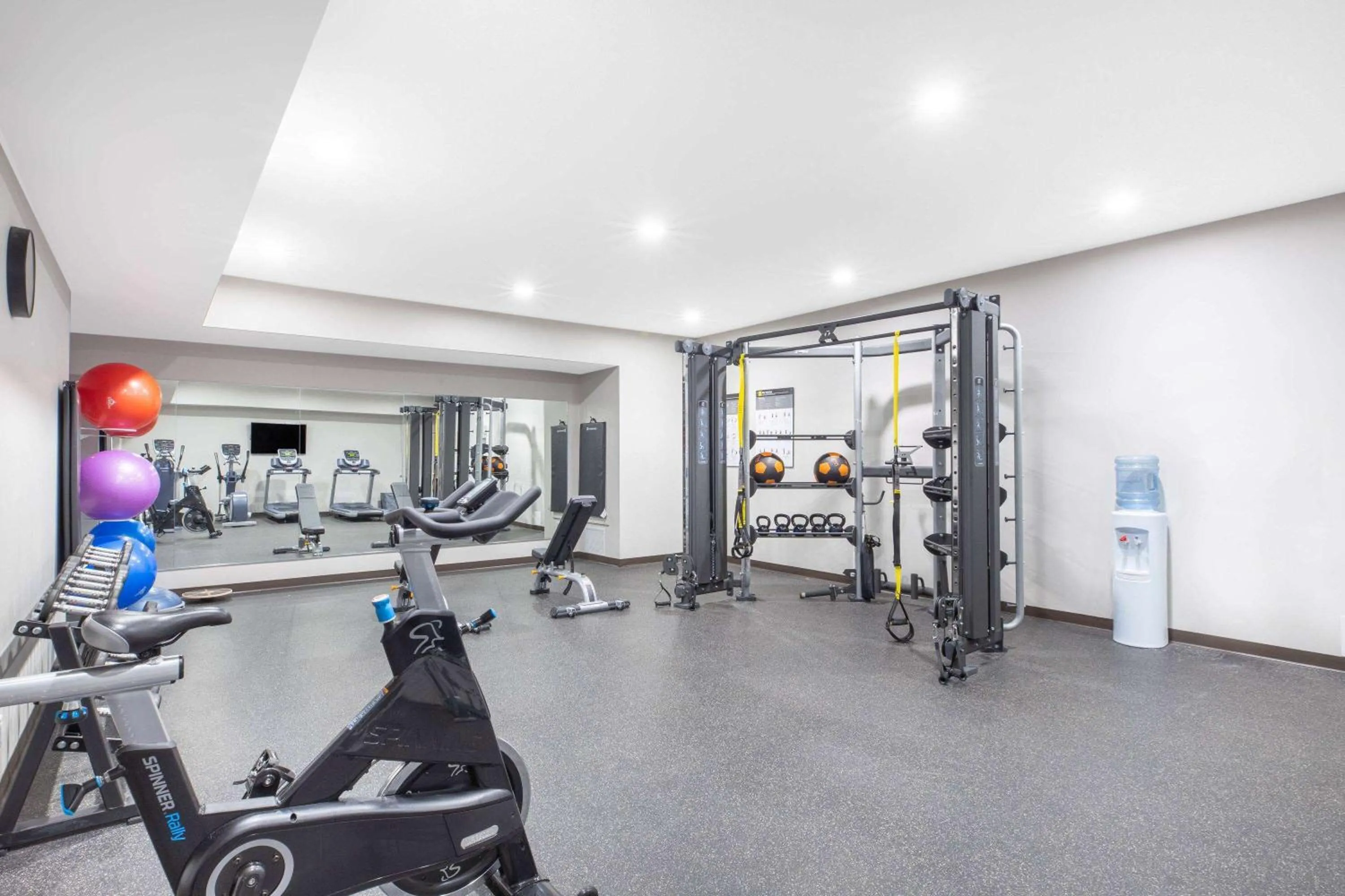 Fitness centre/facilities in Microtel Inn & Suites by Wyndham Fort McMurray