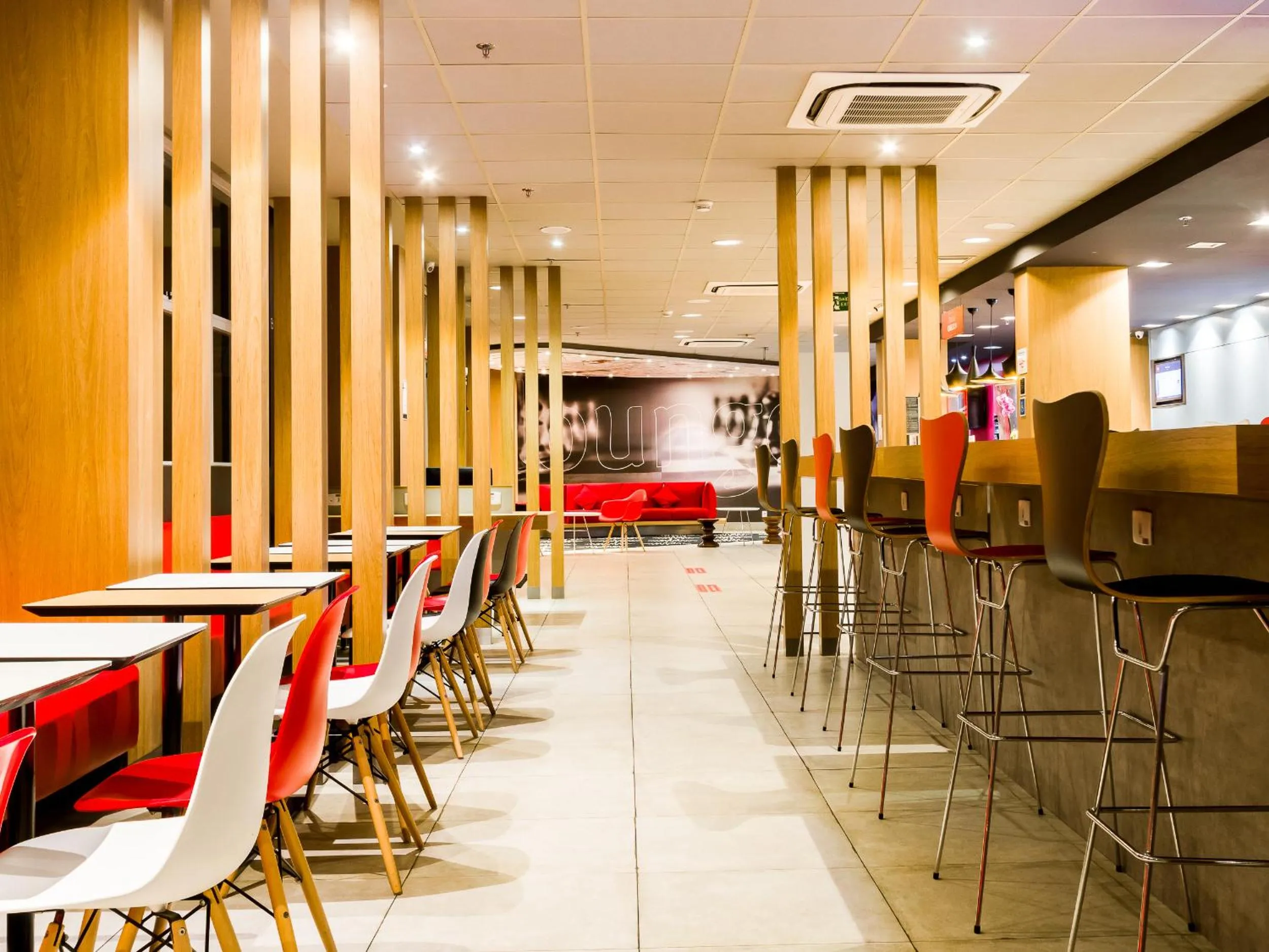 Restaurant/places to eat in ibis Marilia