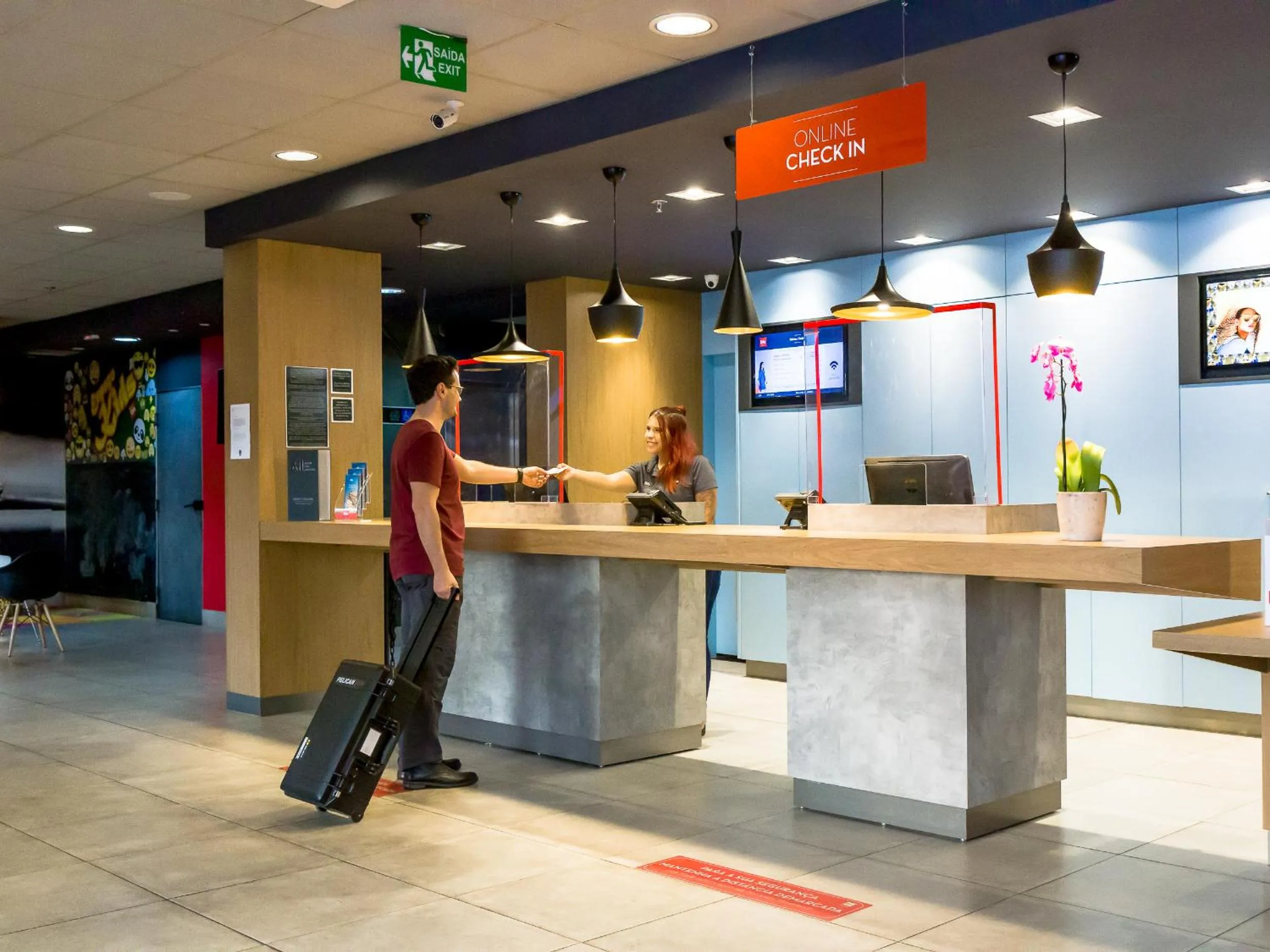 Lobby or reception in ibis Marilia