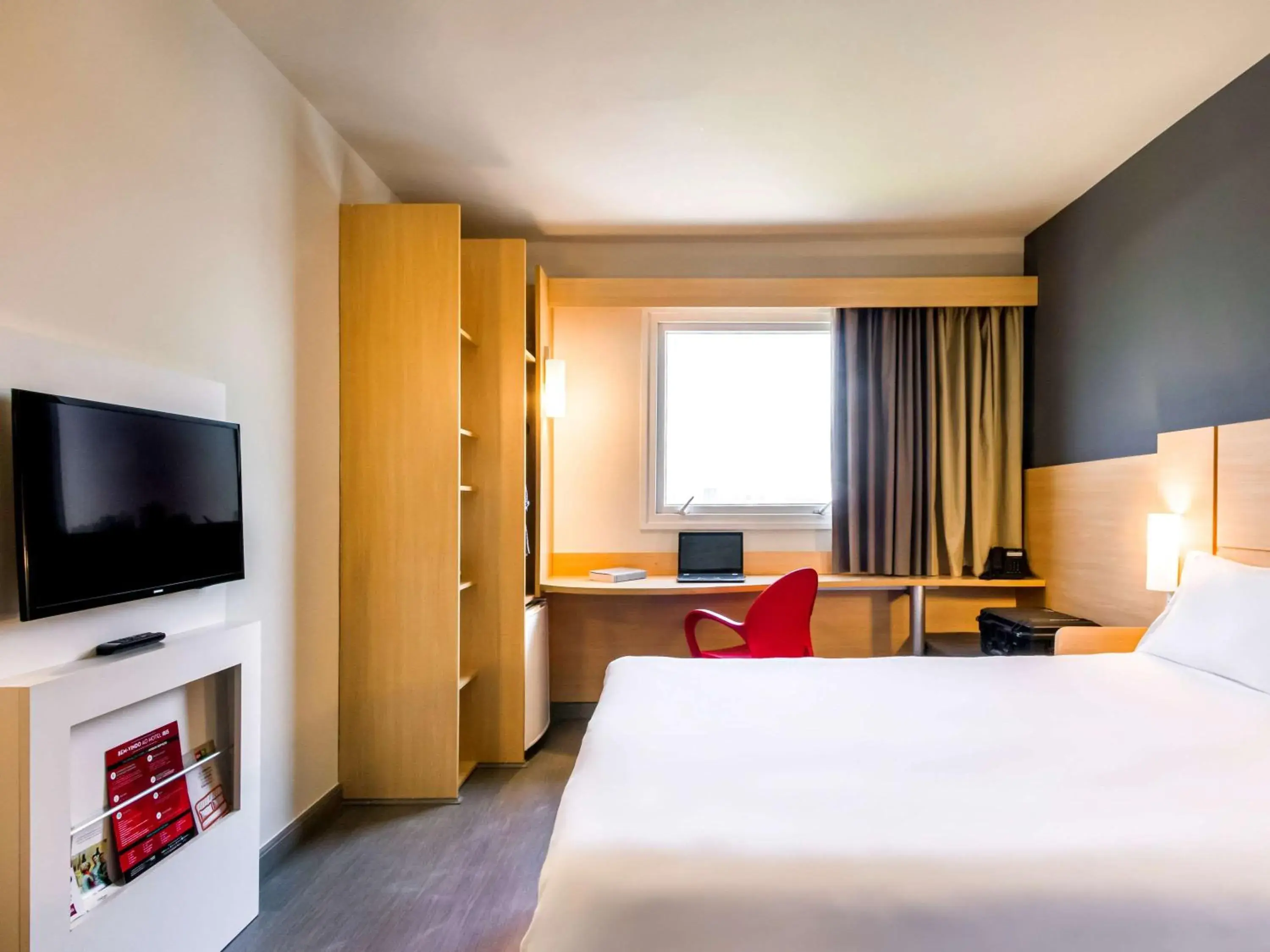 Photo of the whole room, Bed in ibis Marilia Photo of the whole room, Bed in ibis Marilia