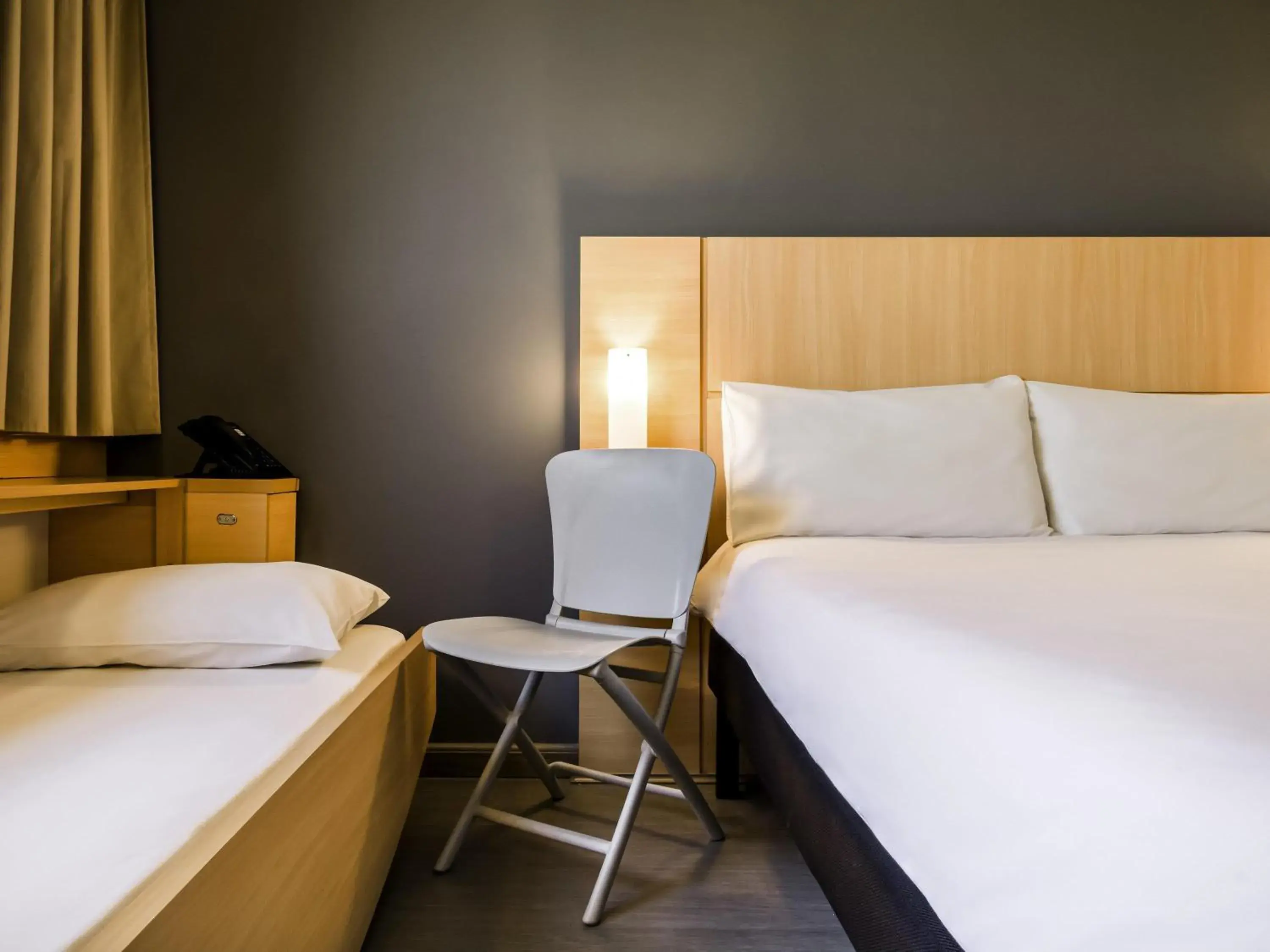 Bedroom, Bed in ibis Marilia Bedroom, Bed in ibis Marilia