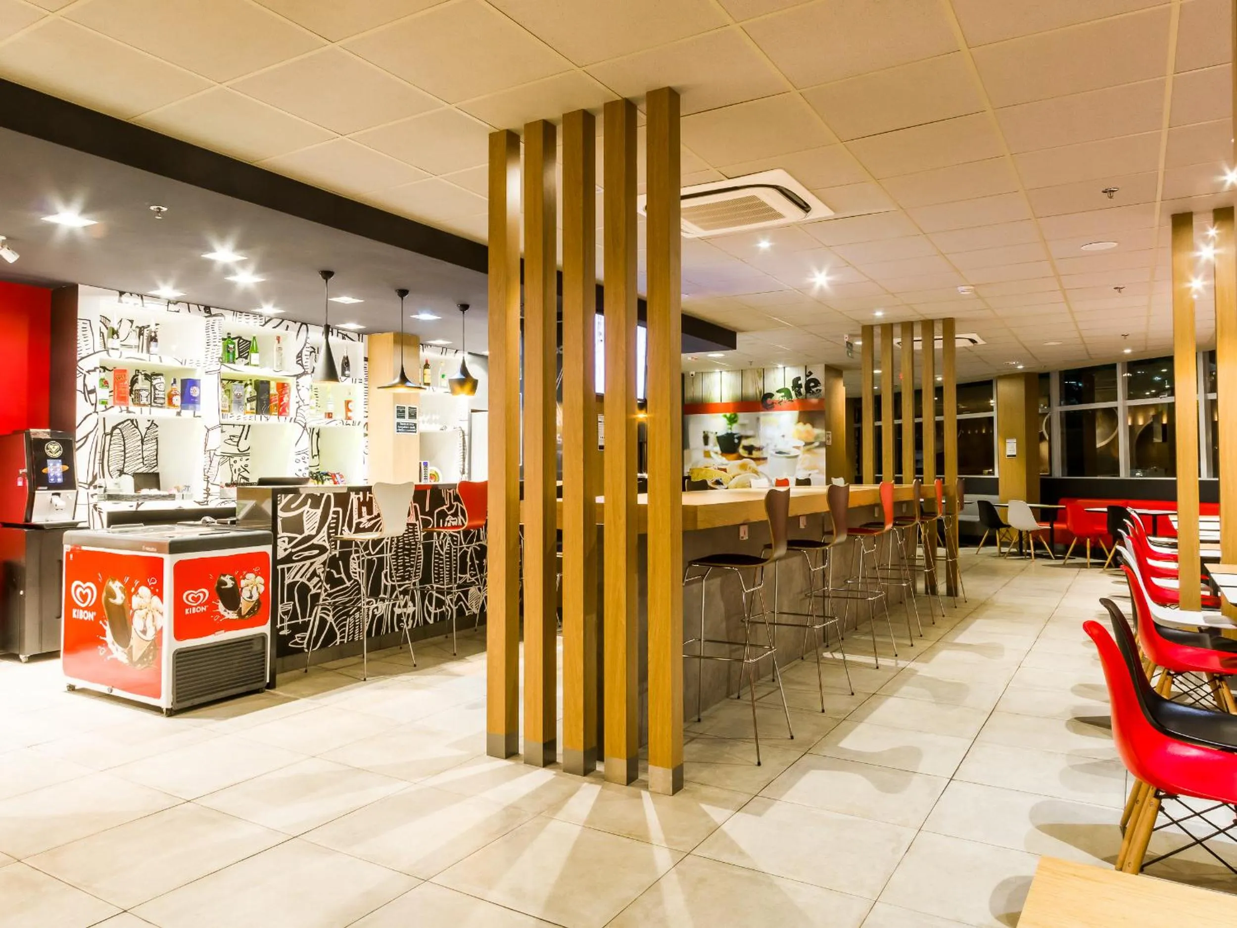 Restaurant/places to eat in ibis Marilia