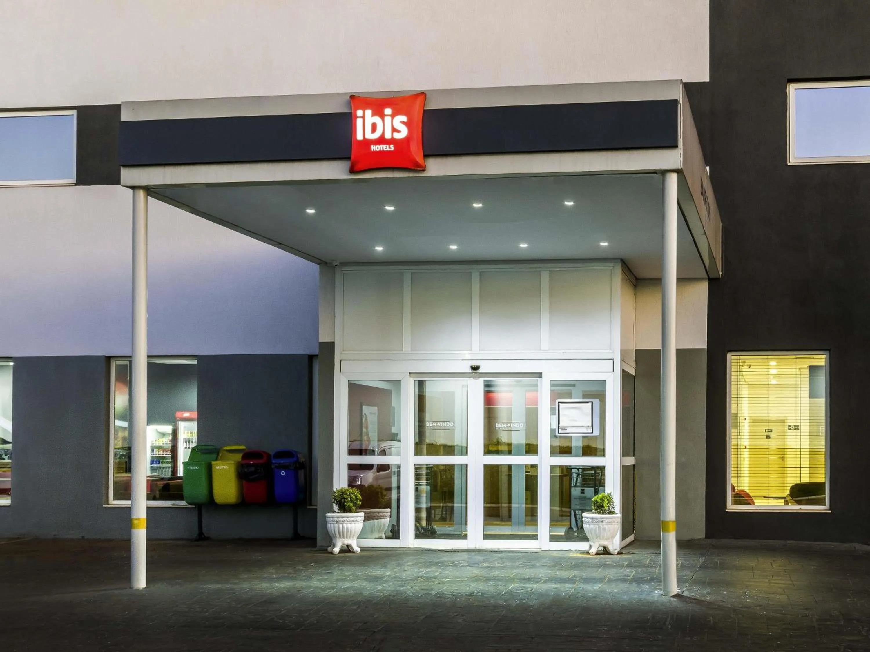 Property building in ibis Barretos