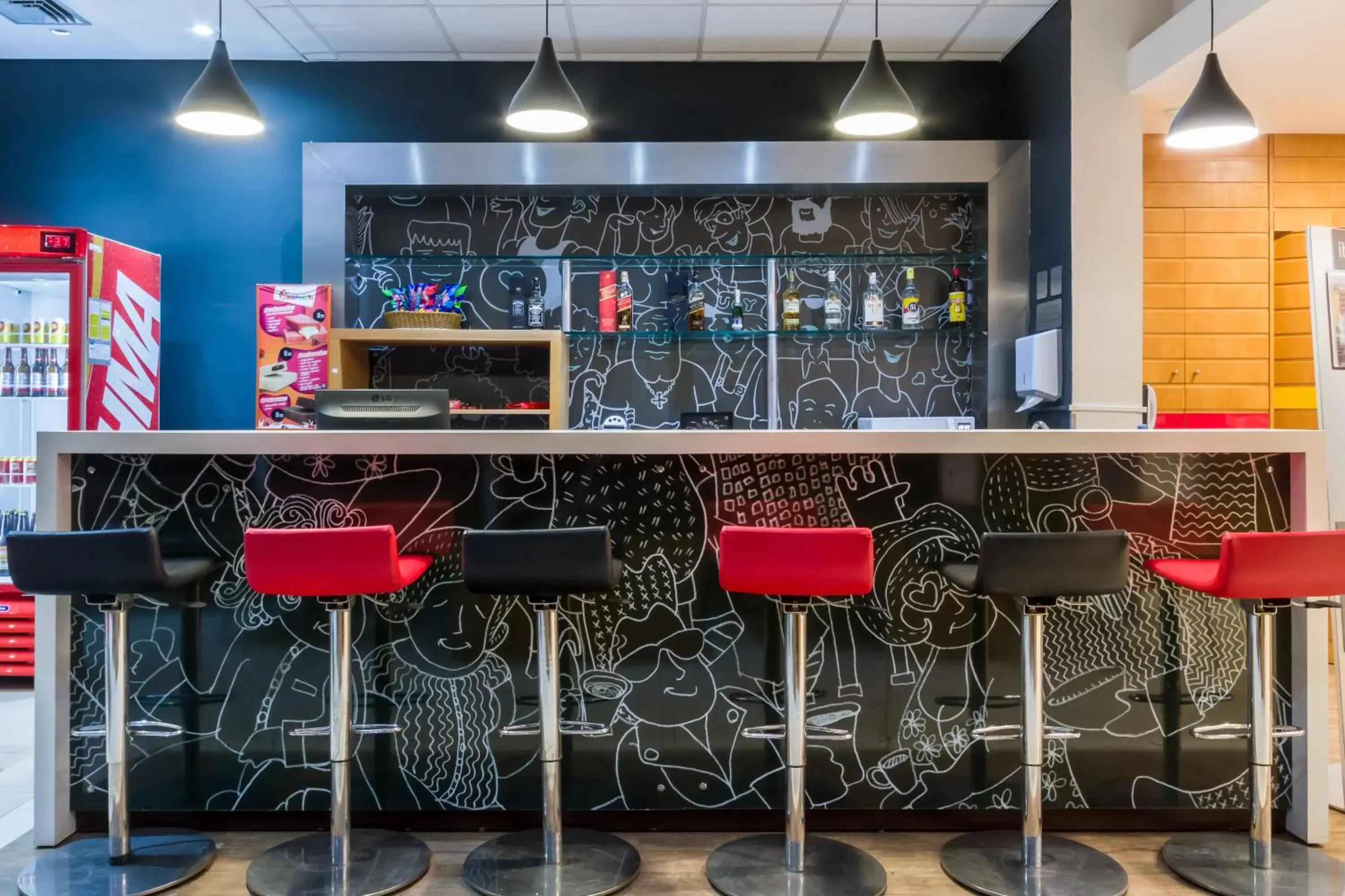 Lounge or bar in ibis Barretos Lounge or bar in ibis Barretos