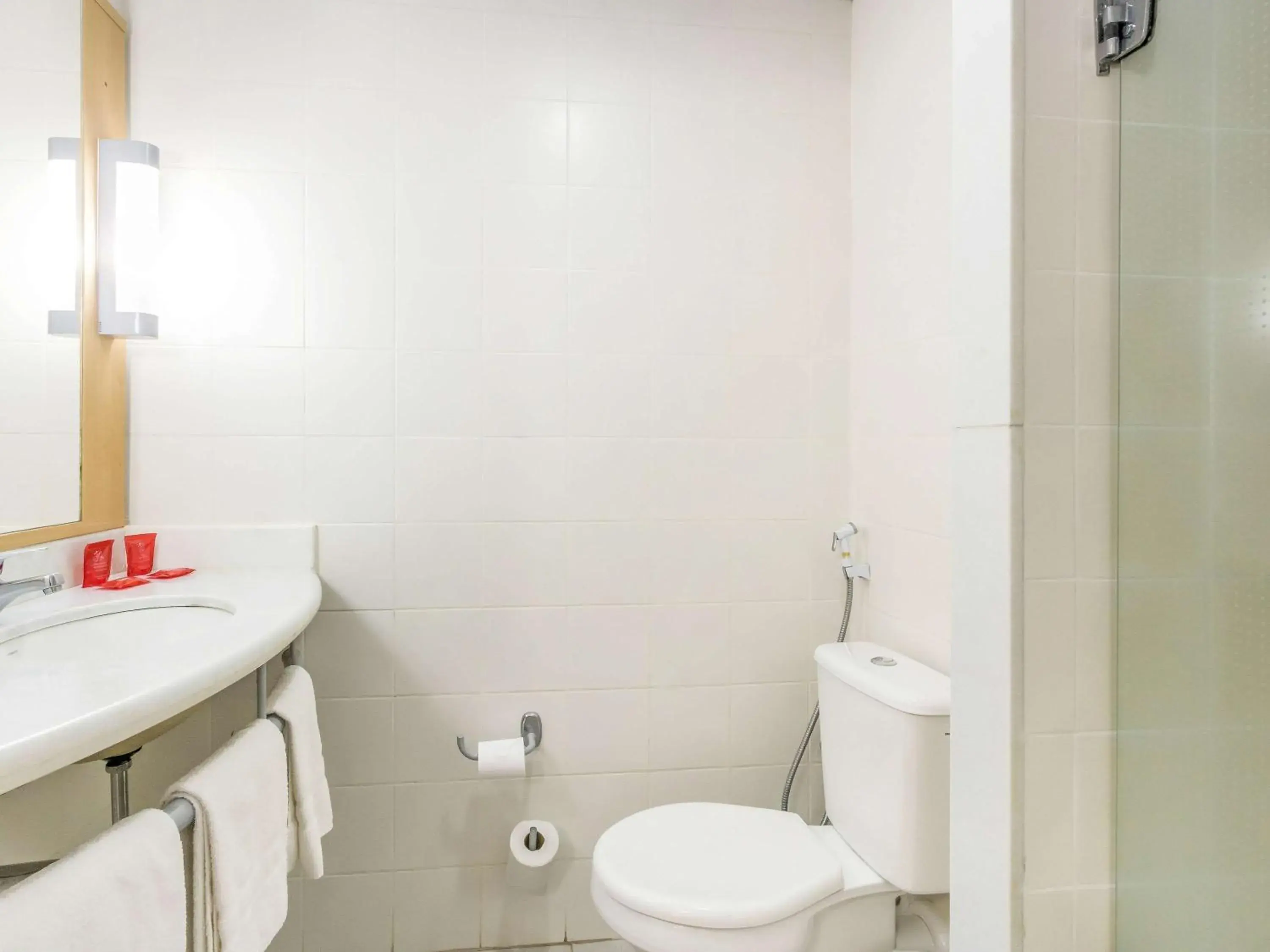 Photo of the whole room in ibis Barretos Photo of the whole room in ibis Barretos
