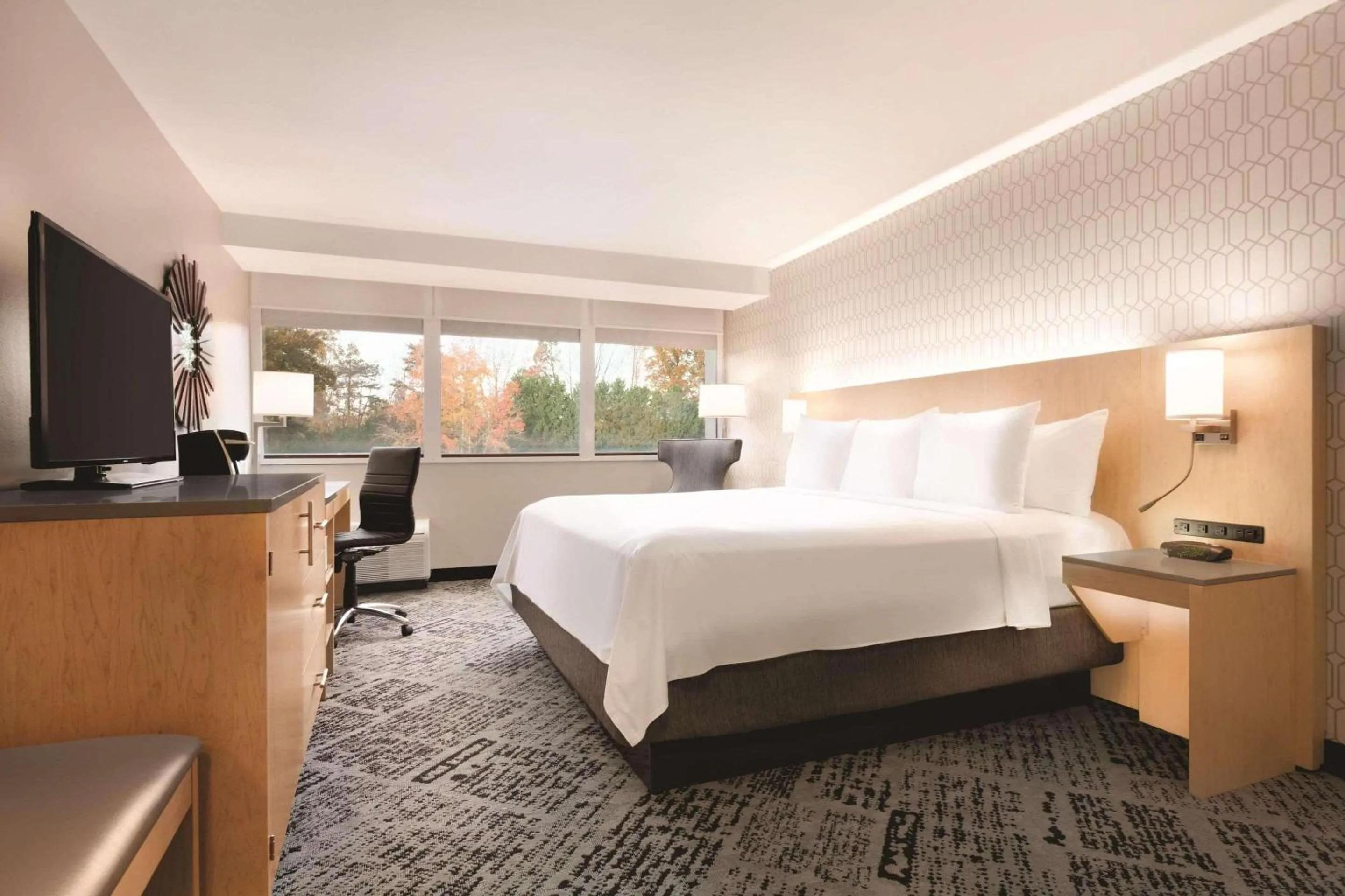 Bedroom, Bed in Radisson Hotel Charlotte Airport