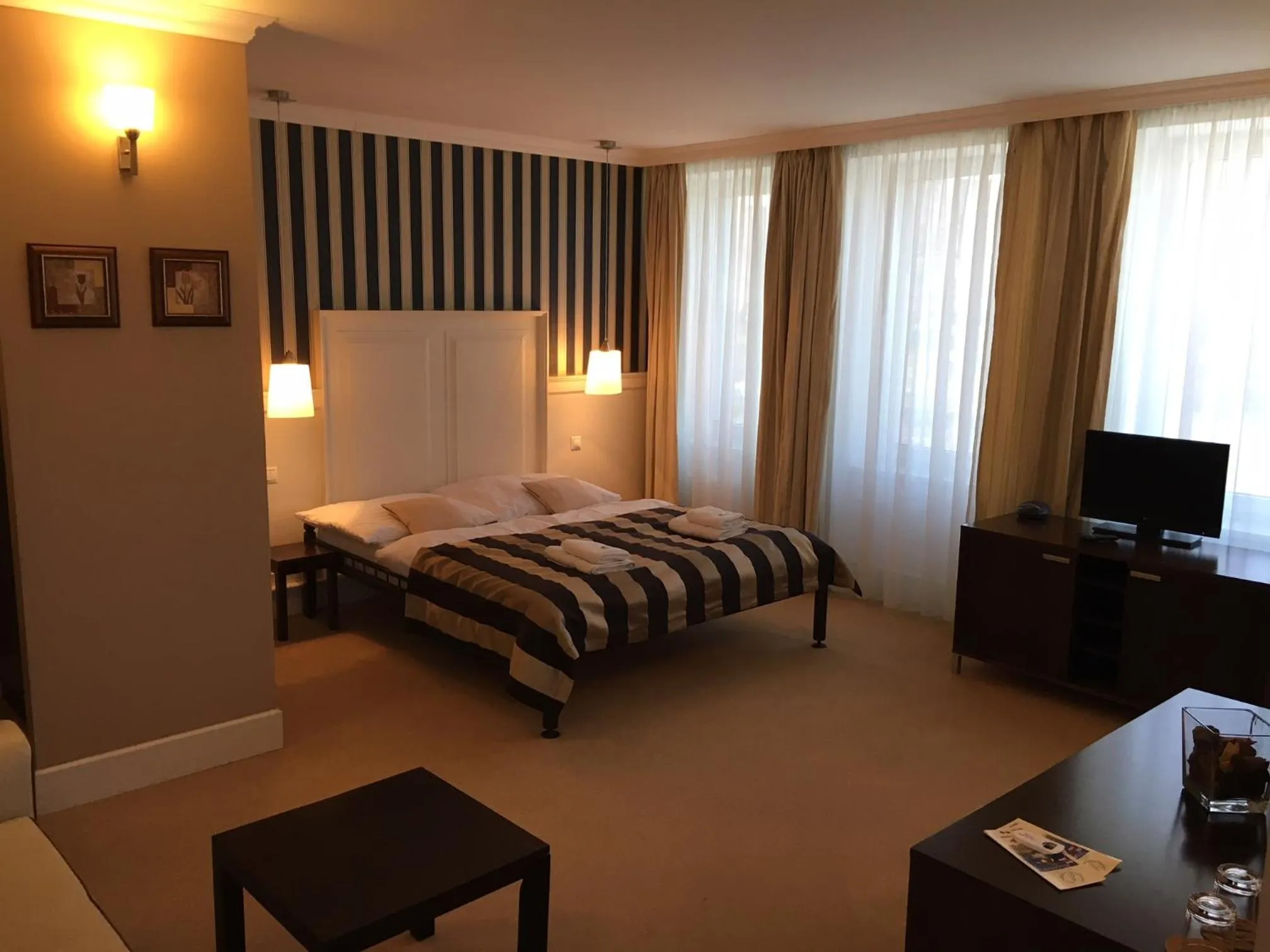 Photo of the whole room, Bed in Pension Eden