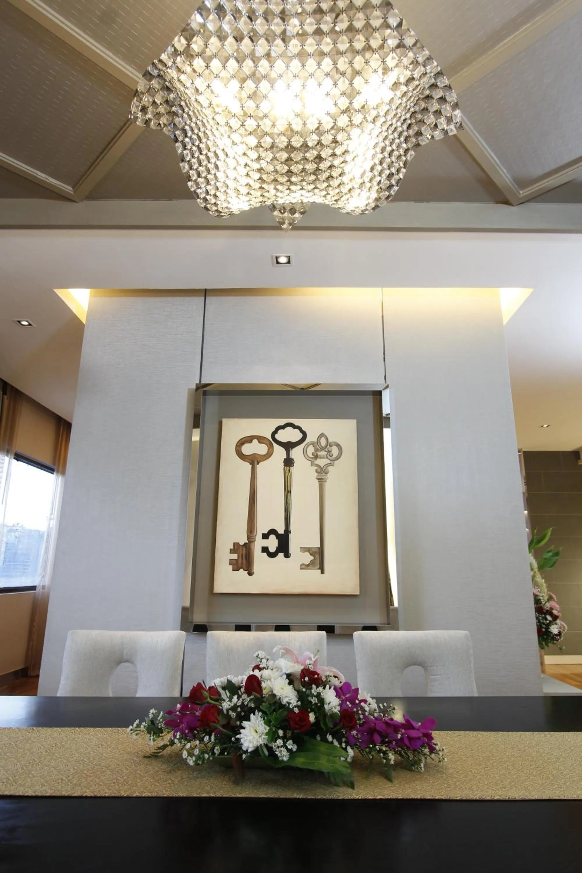 Seating area in Royal Benja Hotel - Big Room Family-Friendly