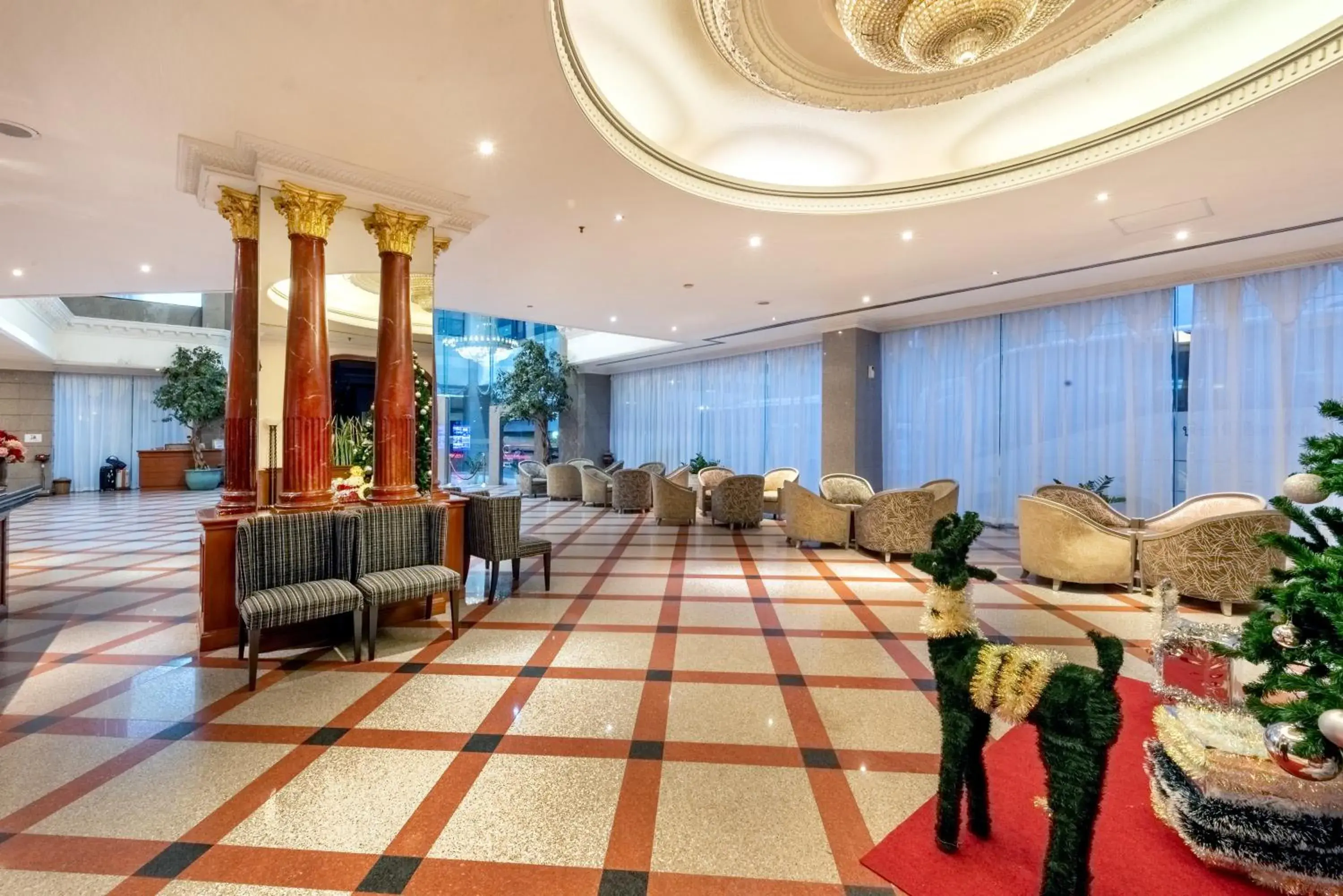 Lobby or reception in Royal Benja Hotel - Big Room Family-Friendly Lobby or reception in Royal Benja Hotel - Big Room Family-Friendly