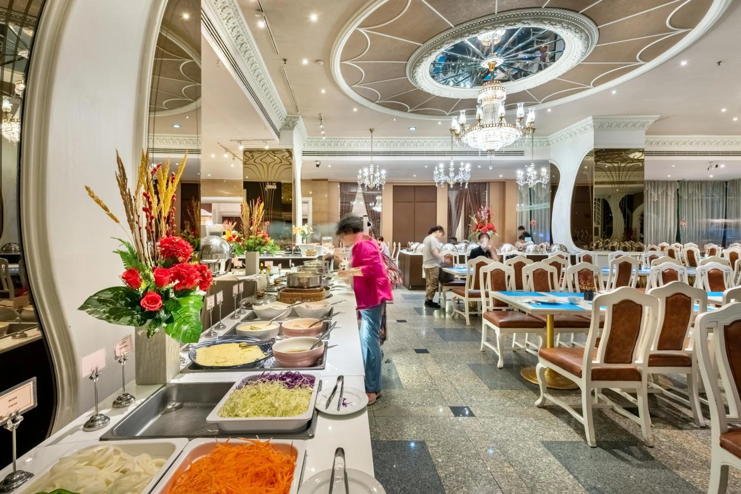 Breakfast in Royal Benja Hotel - Big Room Family-Friendly