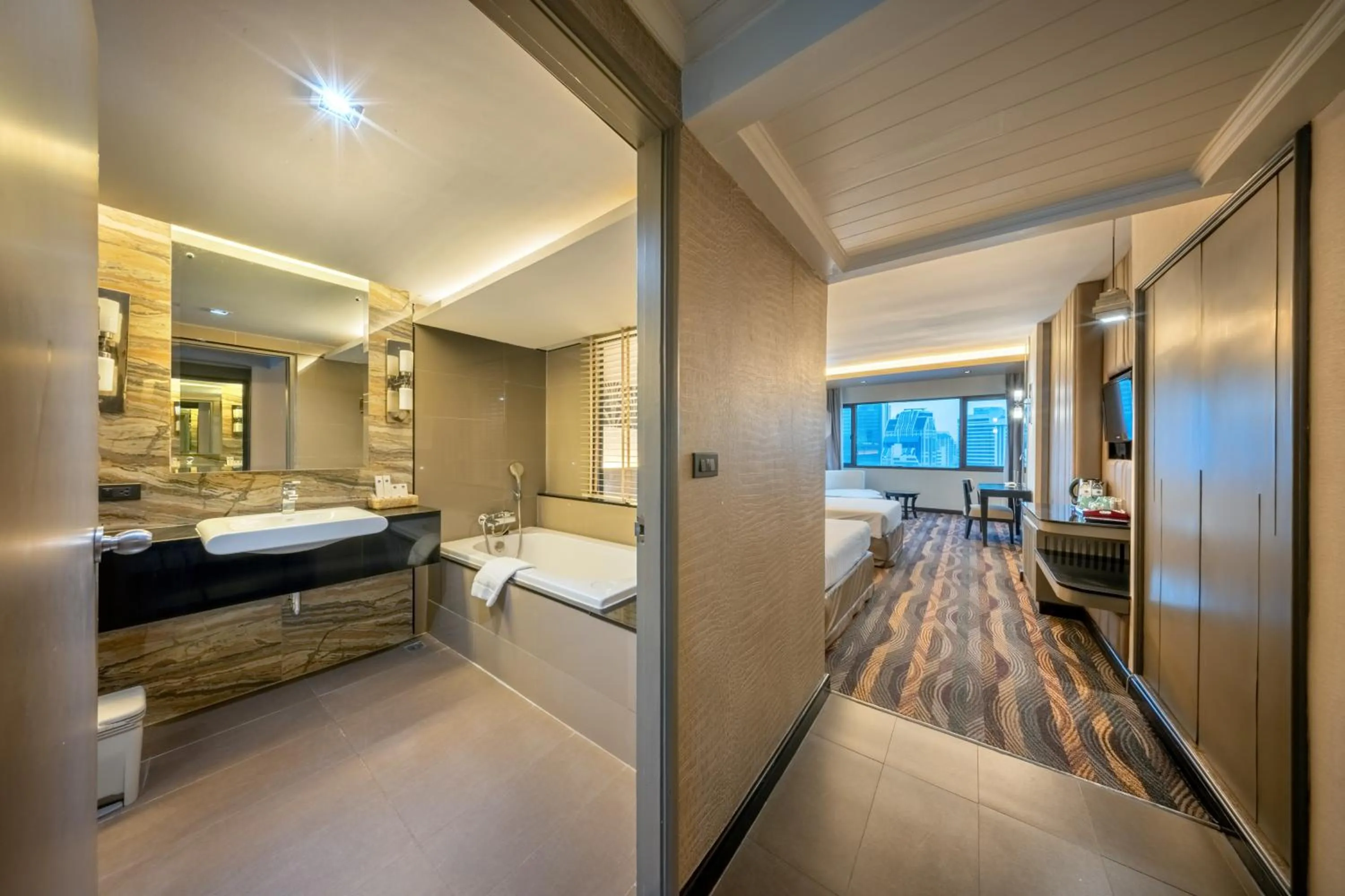 Bathroom, Bed in Royal Benja Hotel - Big Room Family-Friendly