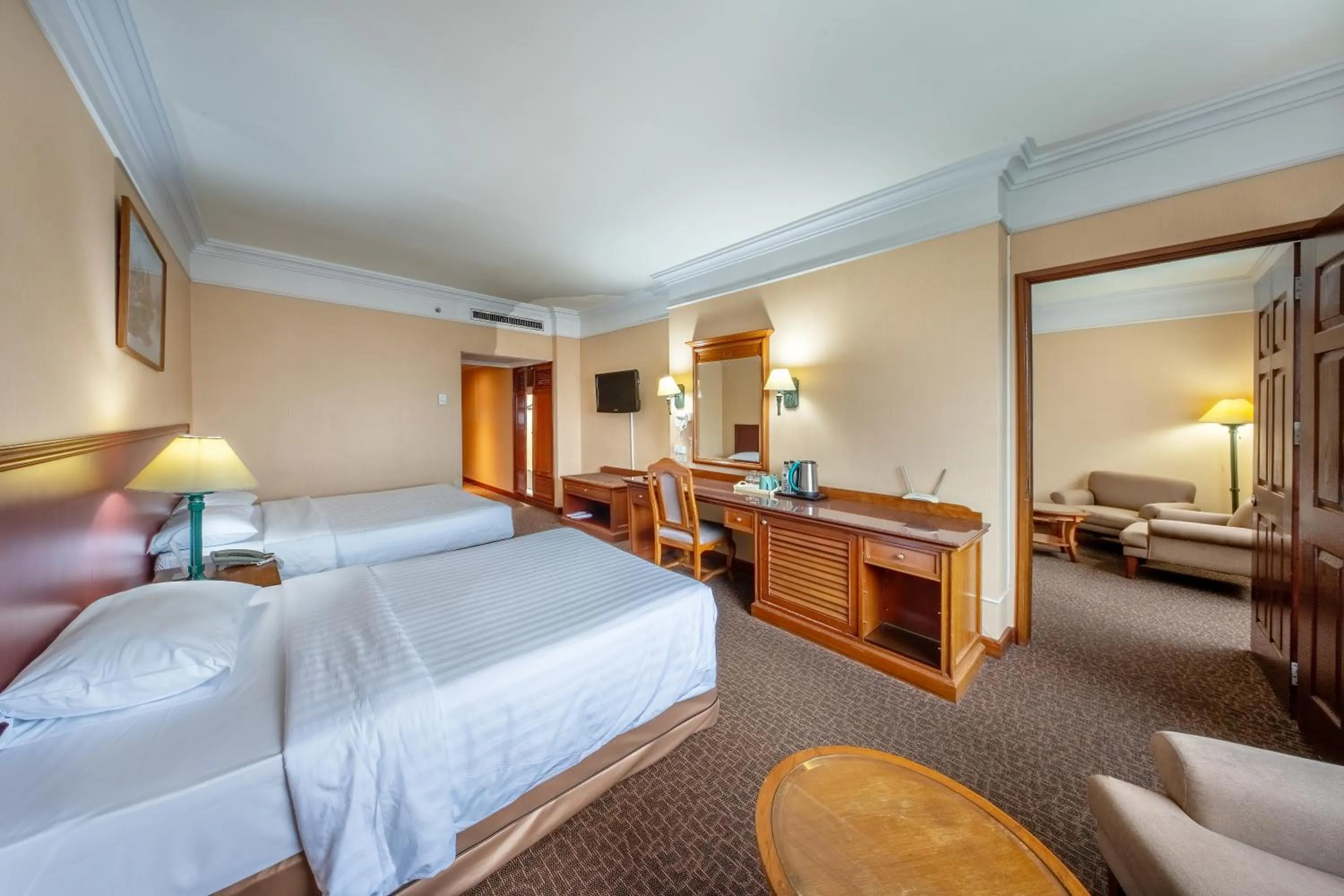 Bed in Royal Benja Hotel - Big Room Family-Friendly