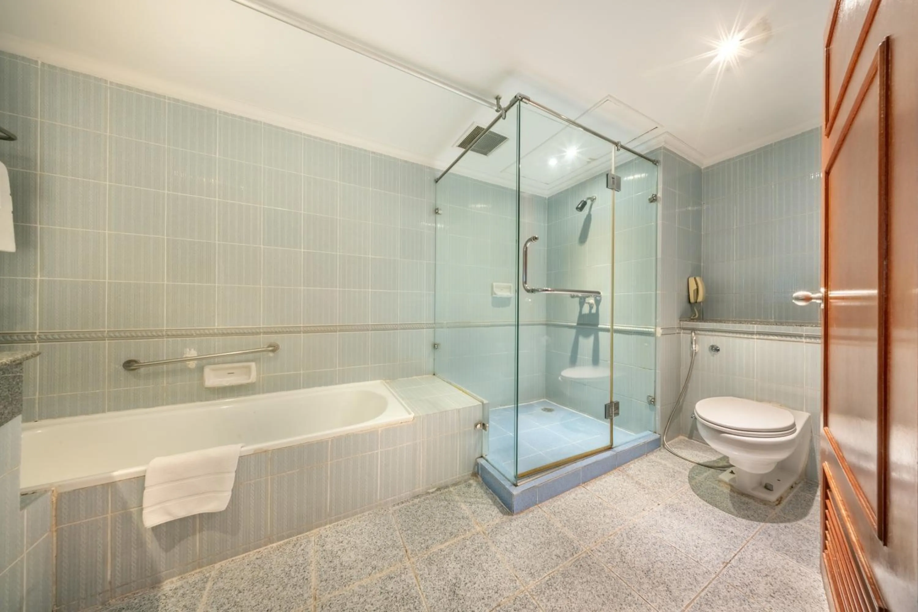 Bathroom in Royal Benja Hotel - Big Room Family-Friendly