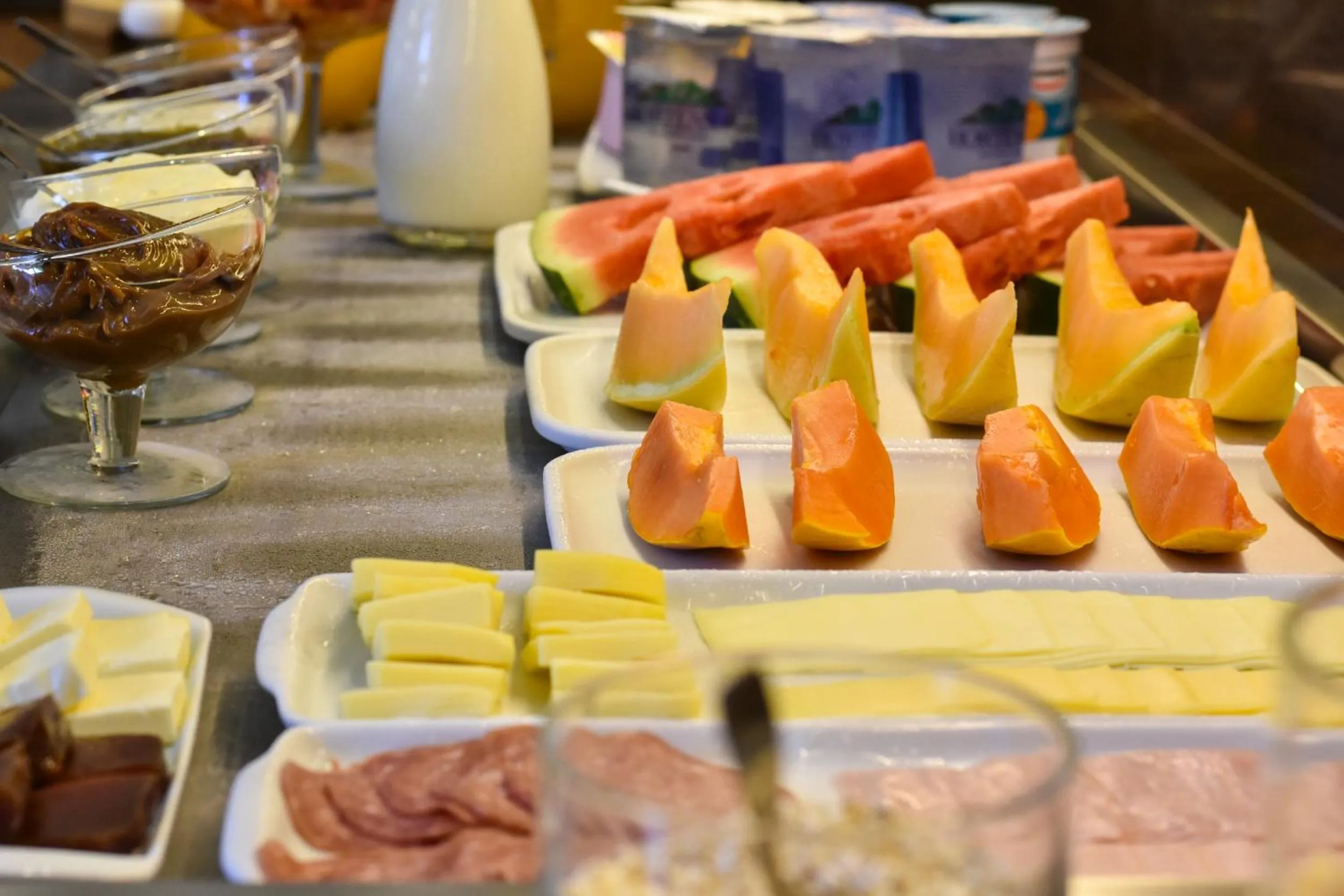 Breakfast in Micheline Hotel Tricot - ao lado da Rua Coberta