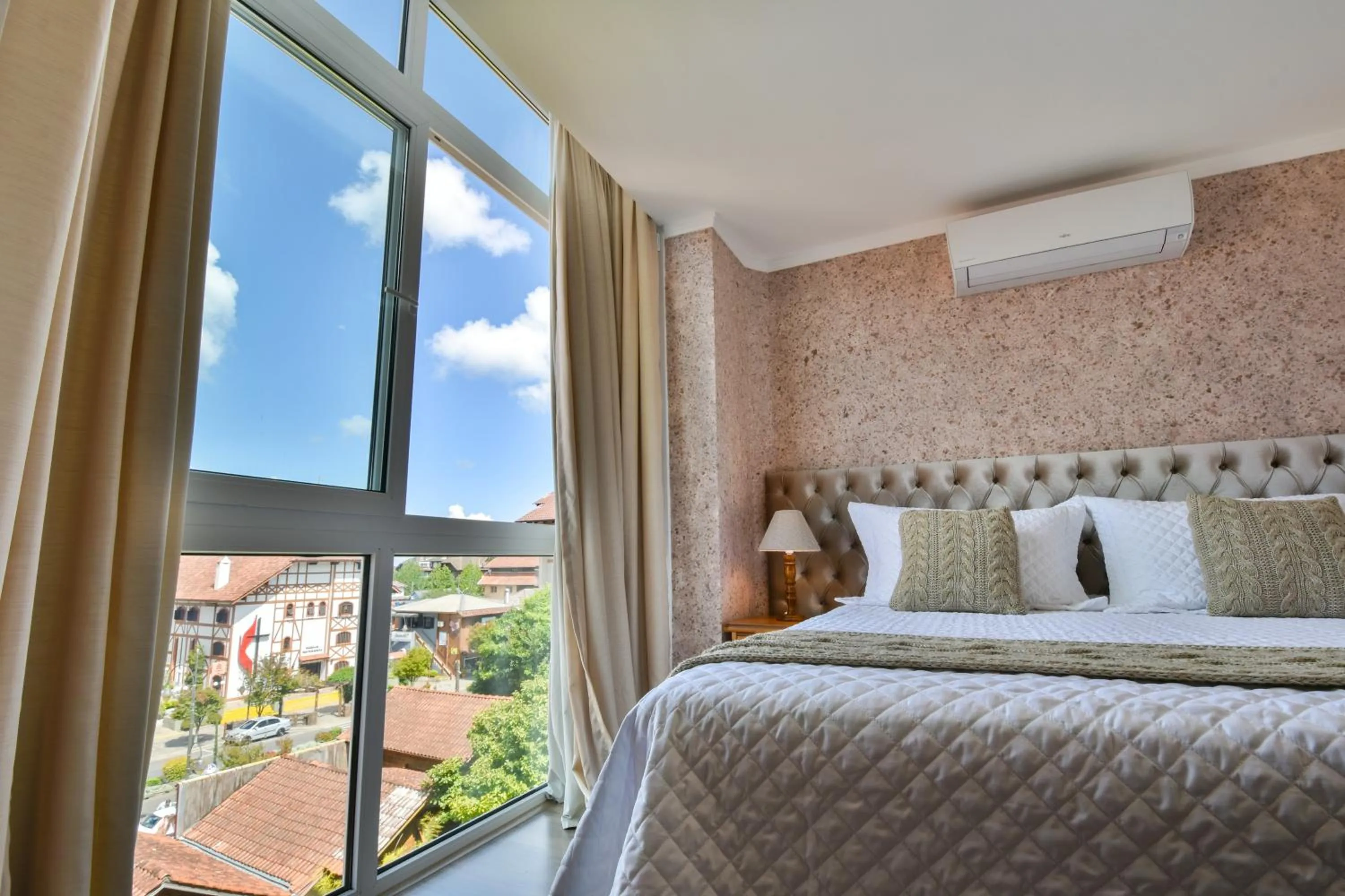 Photo of the whole room, Bed in Micheline Hotel Tricot - ao lado da Rua Coberta