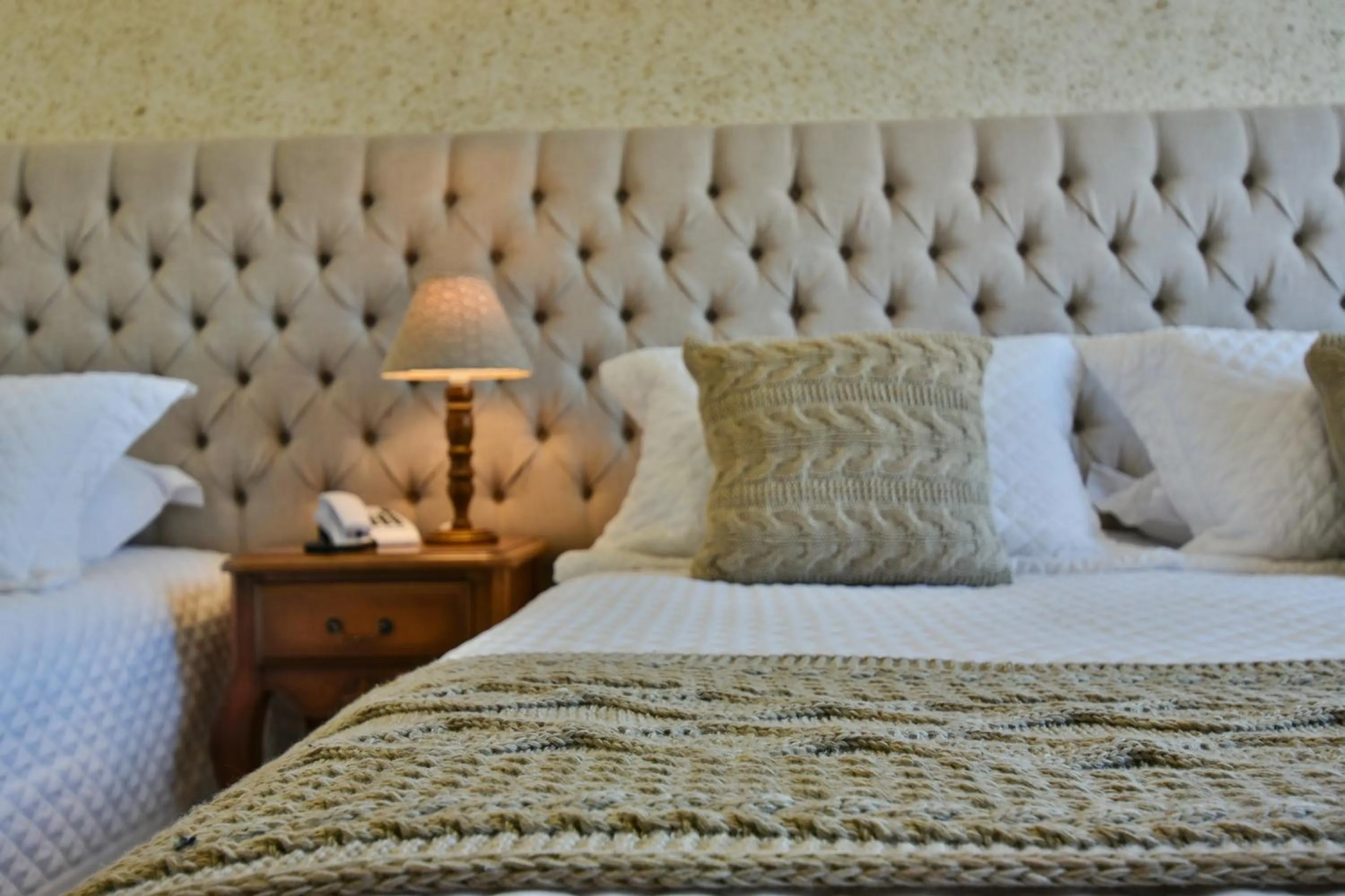 Bed in Micheline Hotel Tricot - ao lado da Rua Coberta