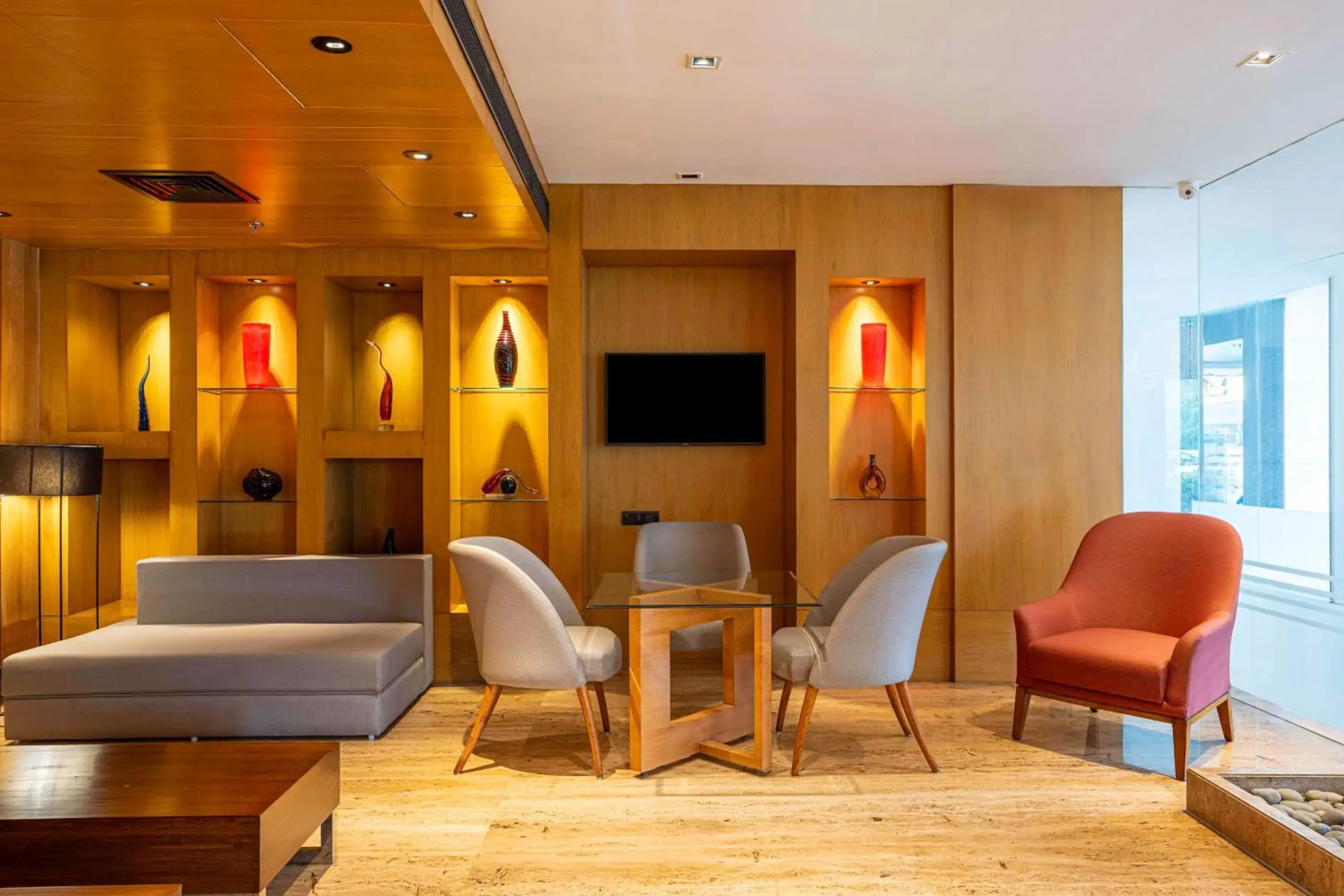 Lobby or reception in Svelte Delhi, a member of Radisson Individuals Lobby or reception in Svelte Delhi, a member of Radisson Individuals