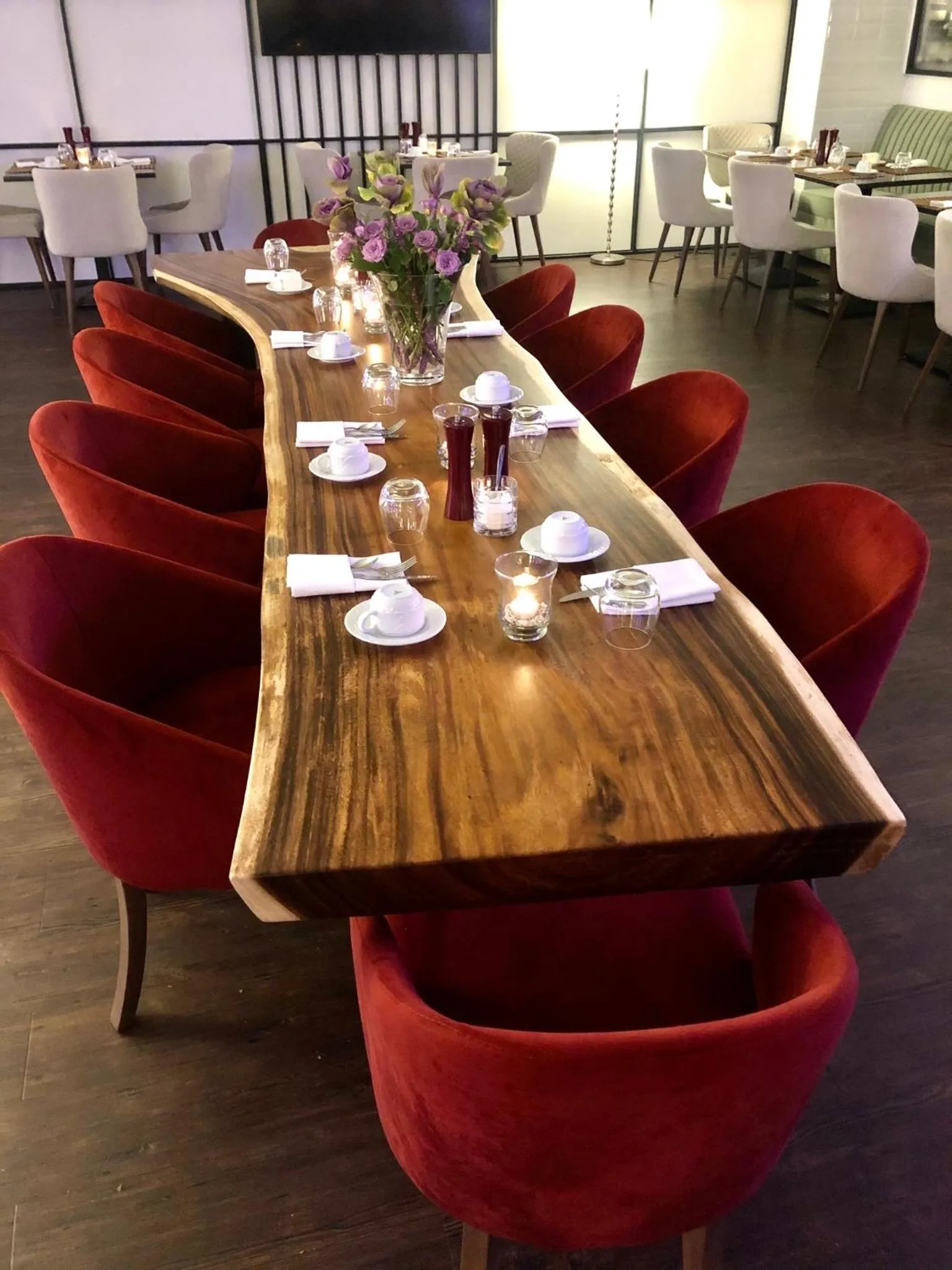 Restaurant/places to eat in Hotel Ramor Garni