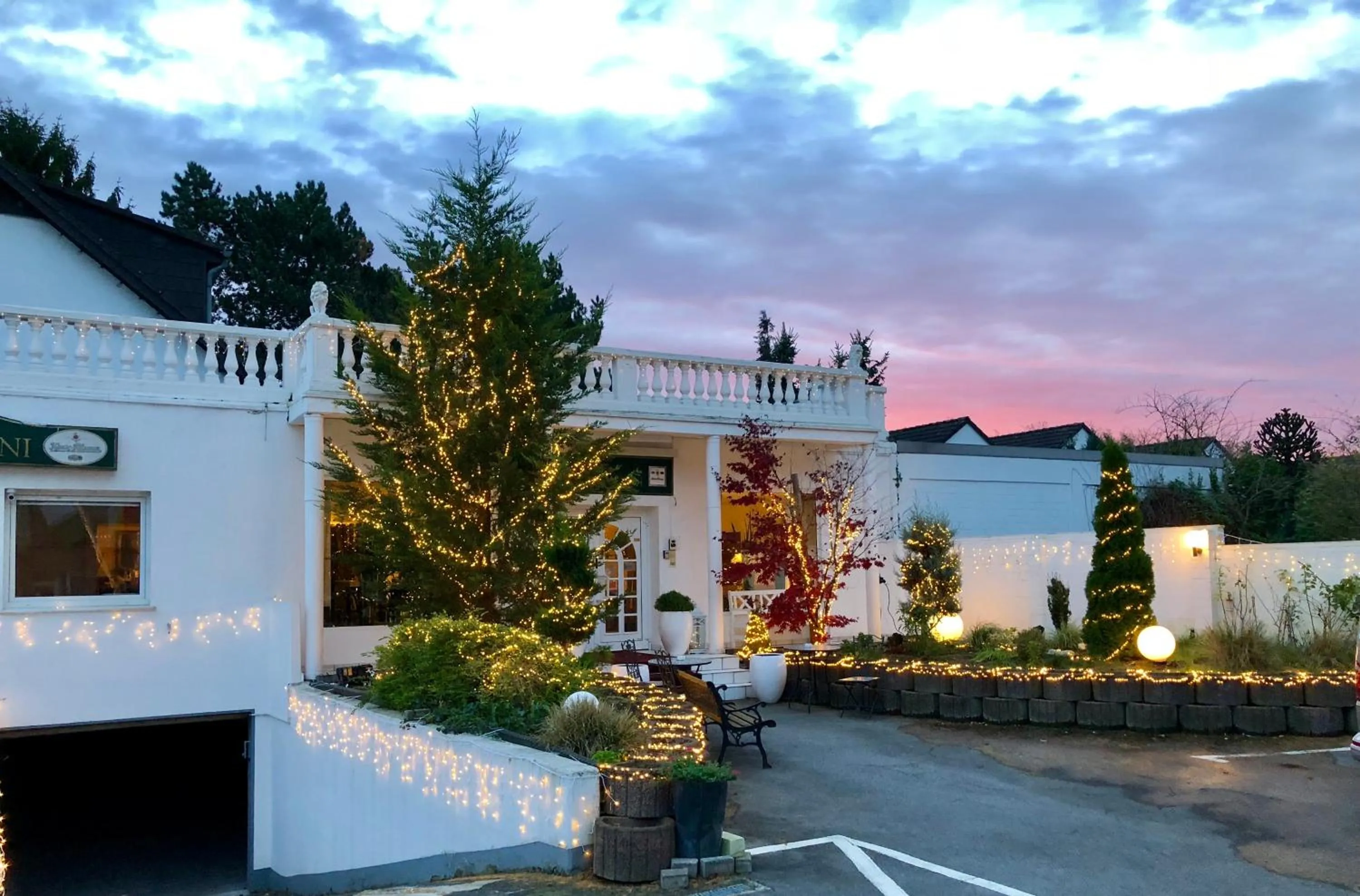 Property building in Hotel Ramor Garni