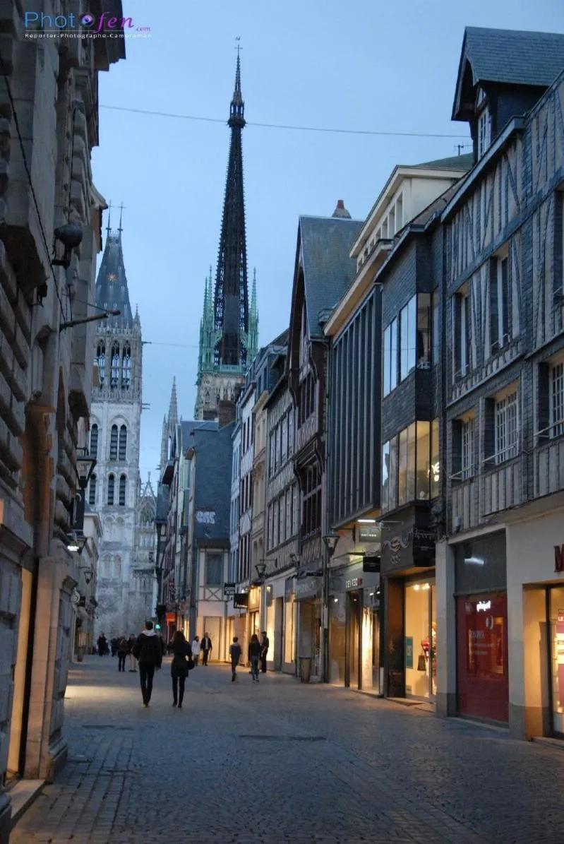 Nearby landmark in Hotel Les Arcades