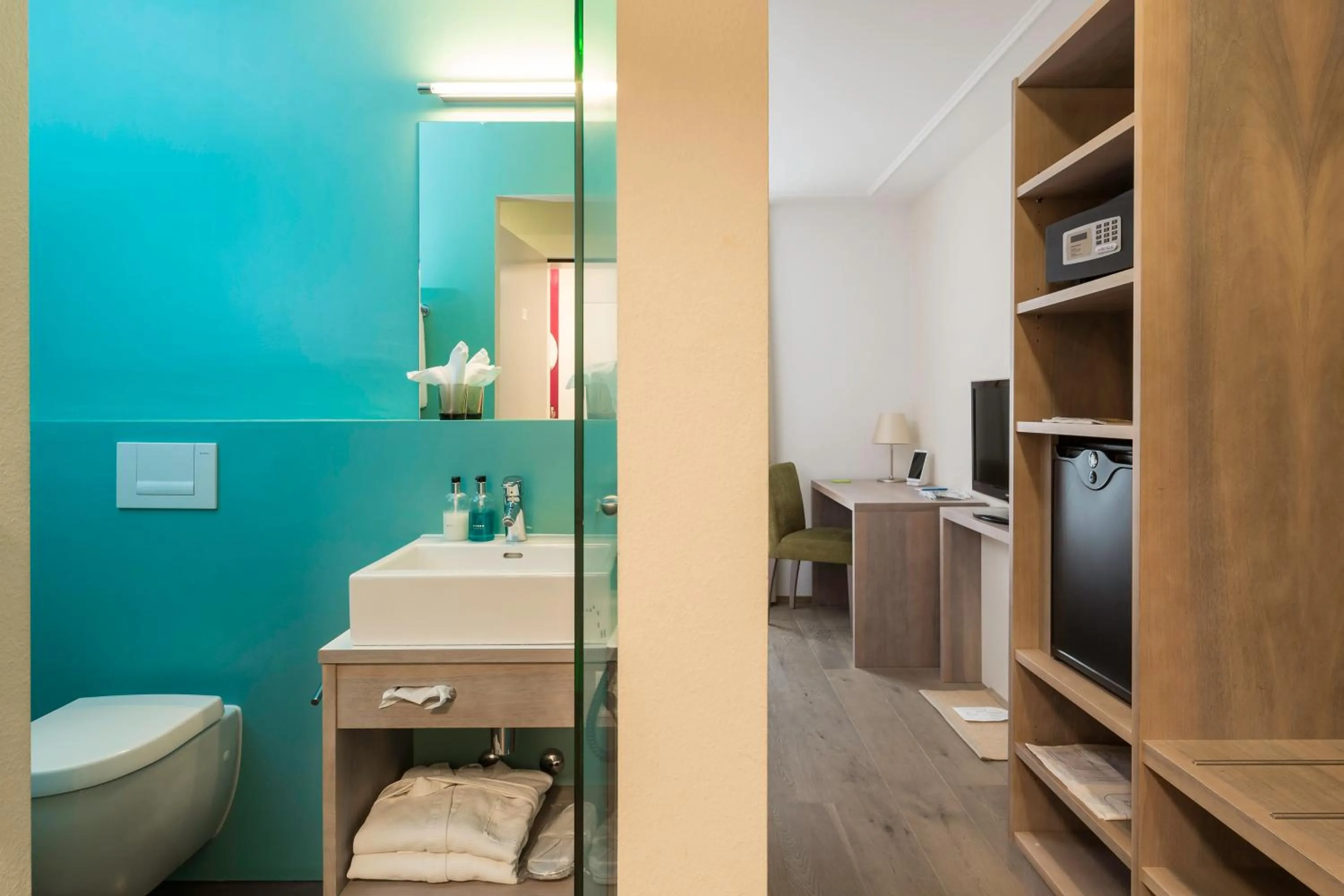 Toilet in PLATZHIRSCH ZÜRICH - Downtown Boutique Hotel & Sushi Lounge