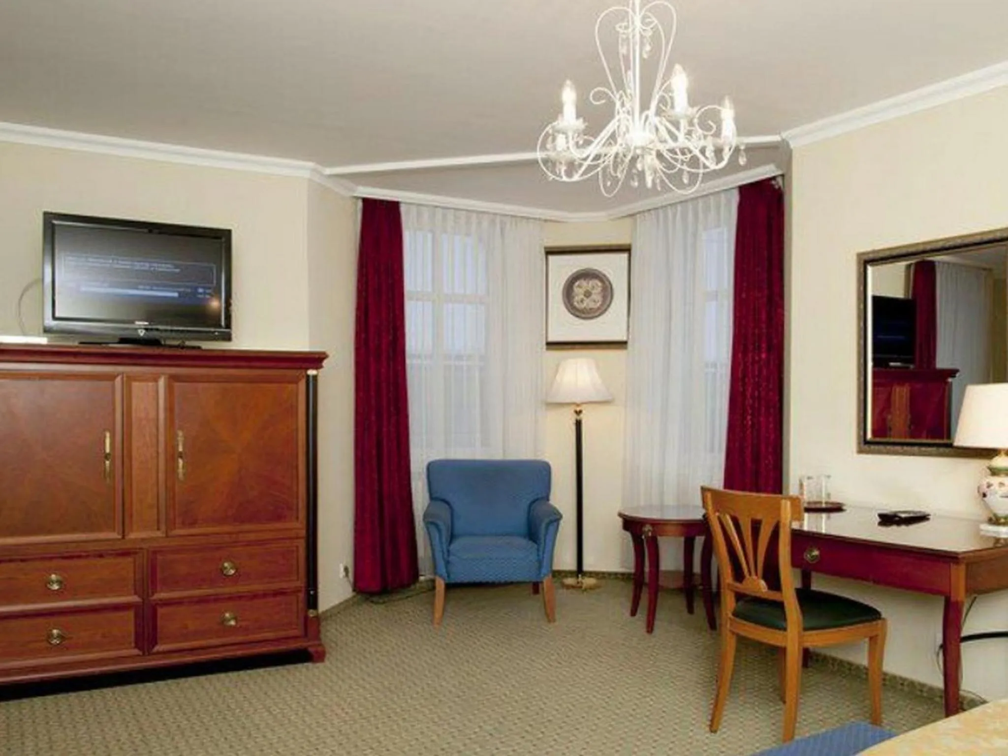 TV and multimedia in Hotel Villa Huber