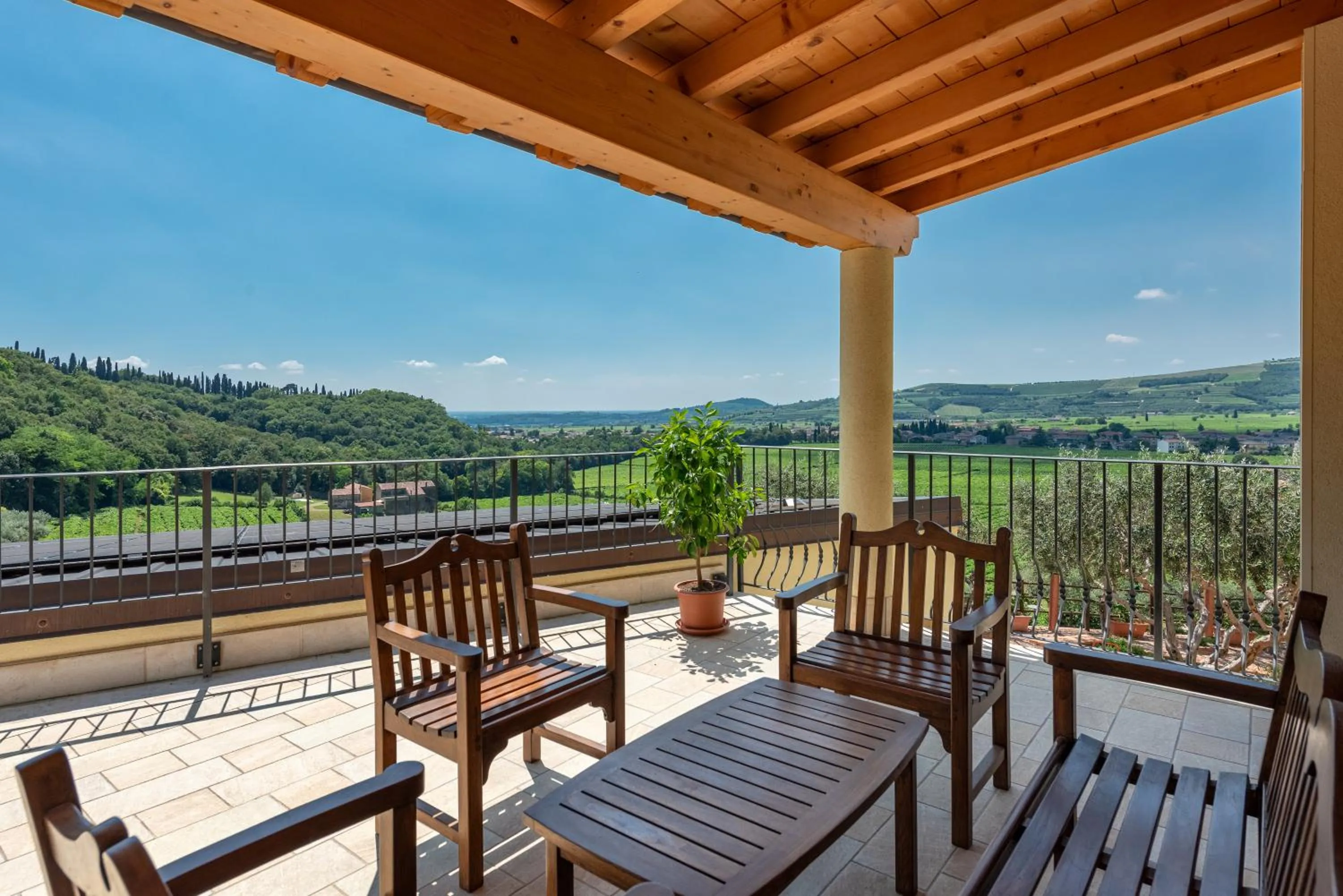 Patio in Sporting Hotel San Felice