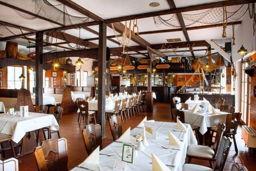 Restaurant/places to eat in Ankerhof Hotel