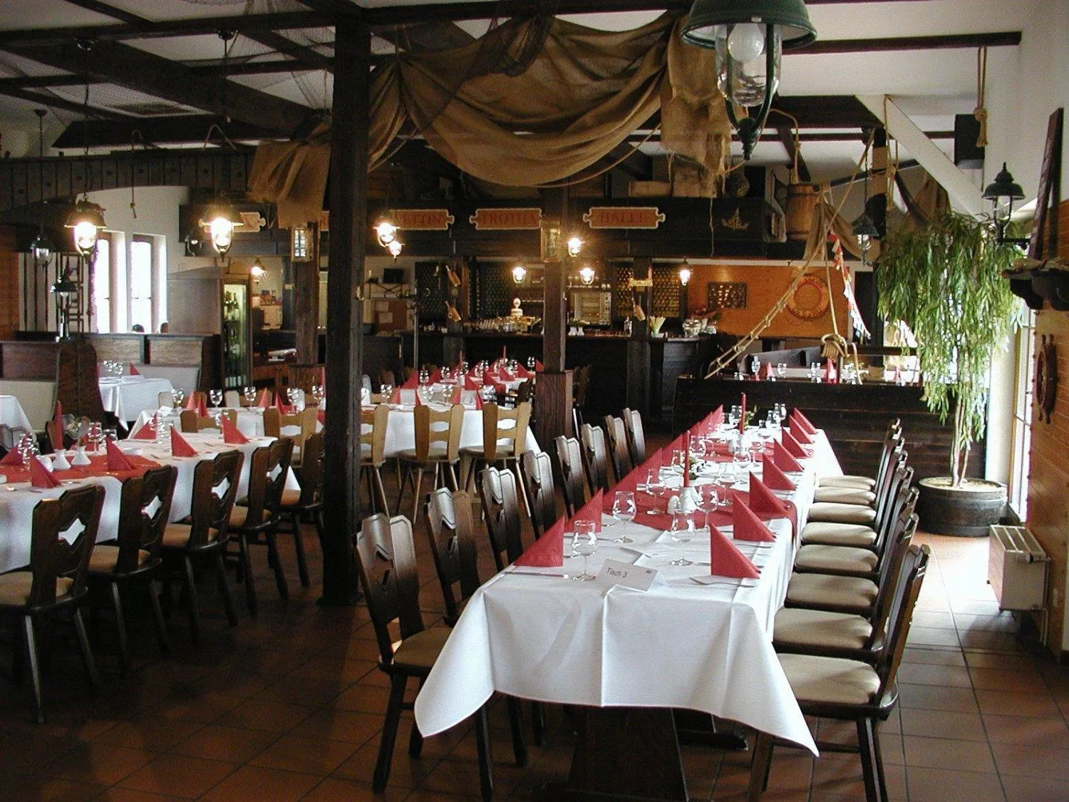 Restaurant/places to eat in Ankerhof Hotel