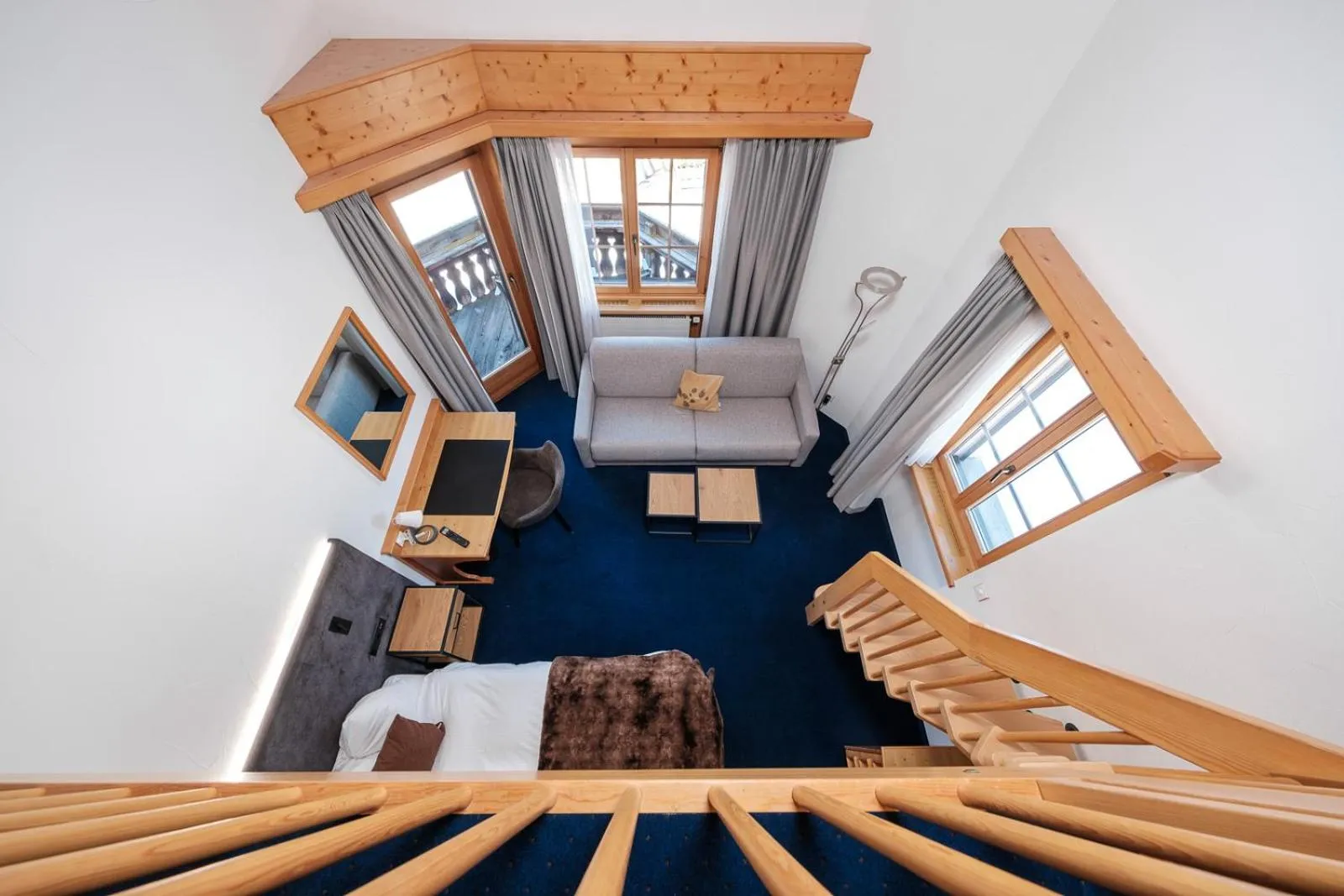 Photo of the whole room, Bed in Hotel Bünda Davos