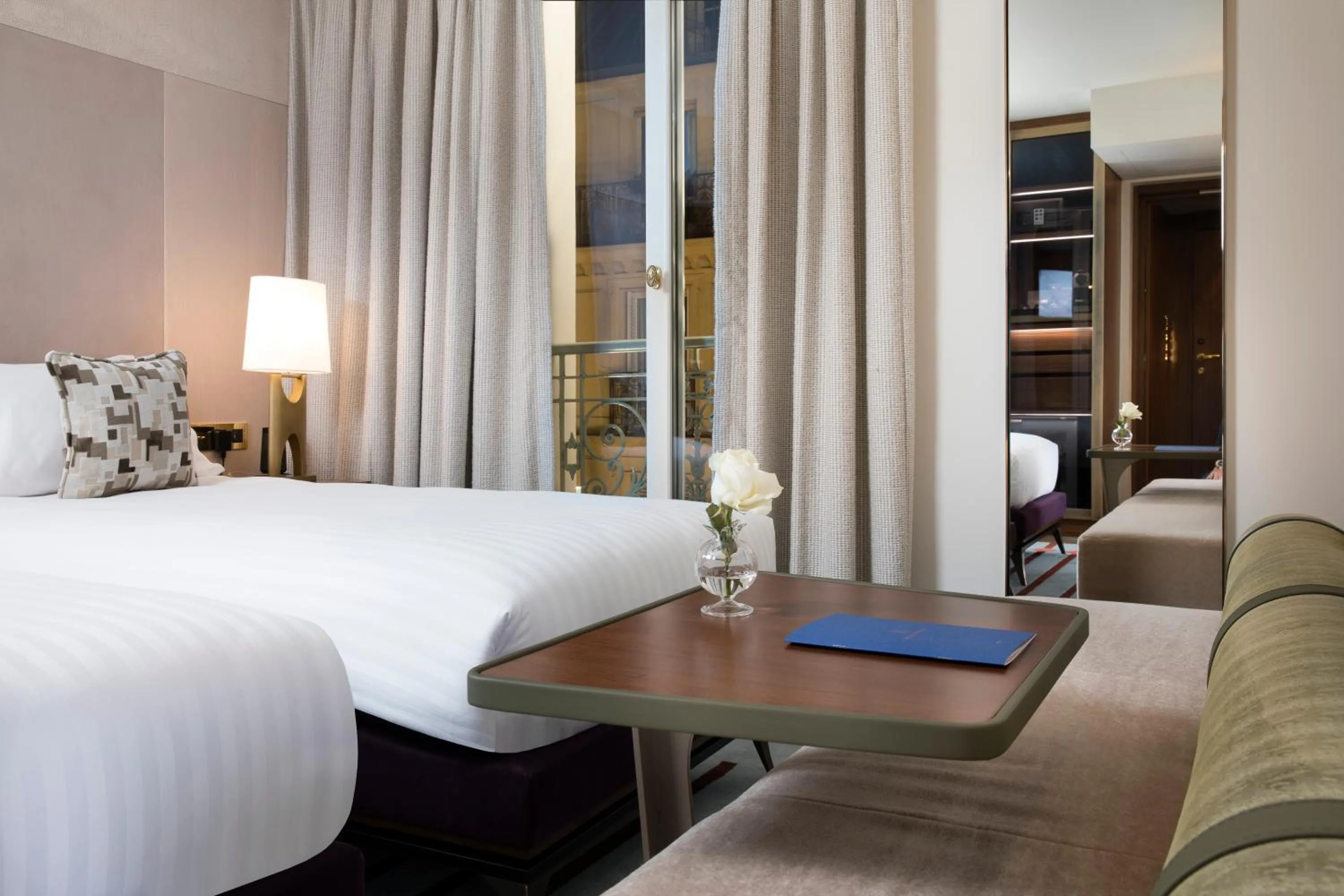 Bedroom, Bed in Maison Bréguet