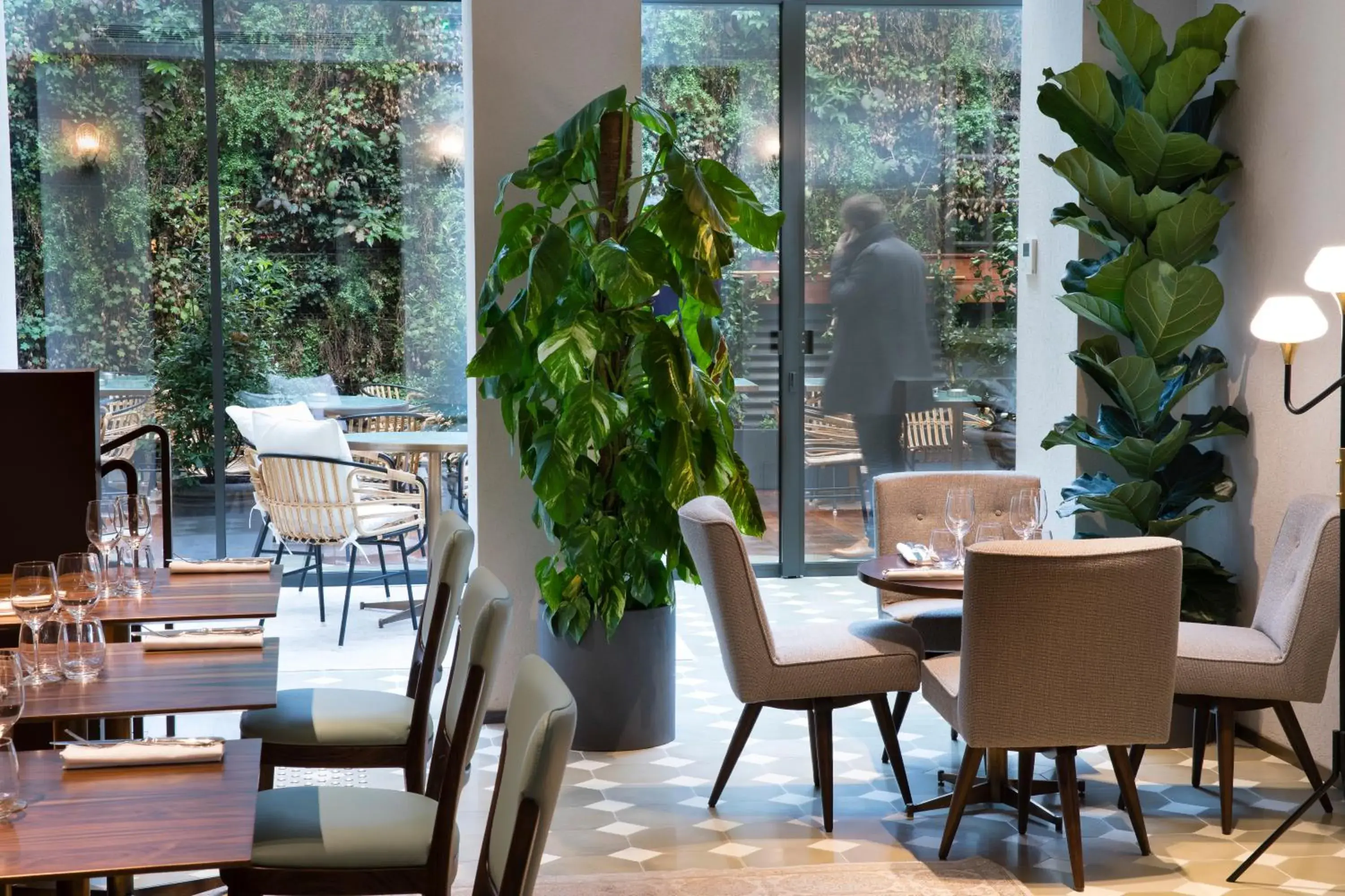 Restaurant/places to eat in Maison Bréguet Restaurant/places to eat in Maison Bréguet